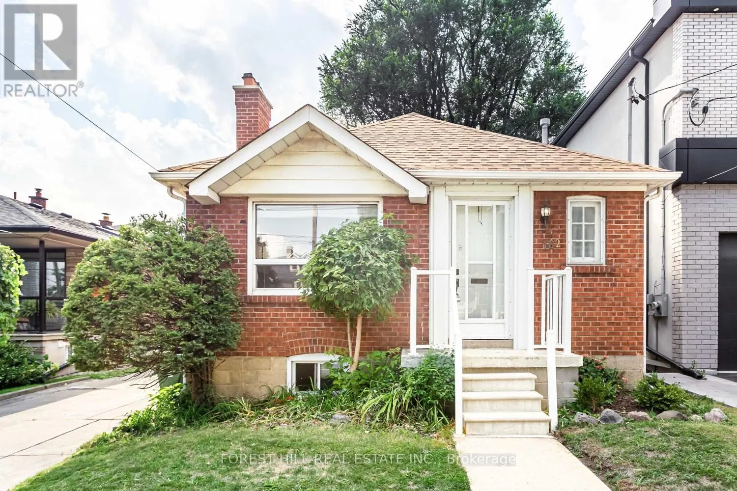 182 PARK LAWN ROAD