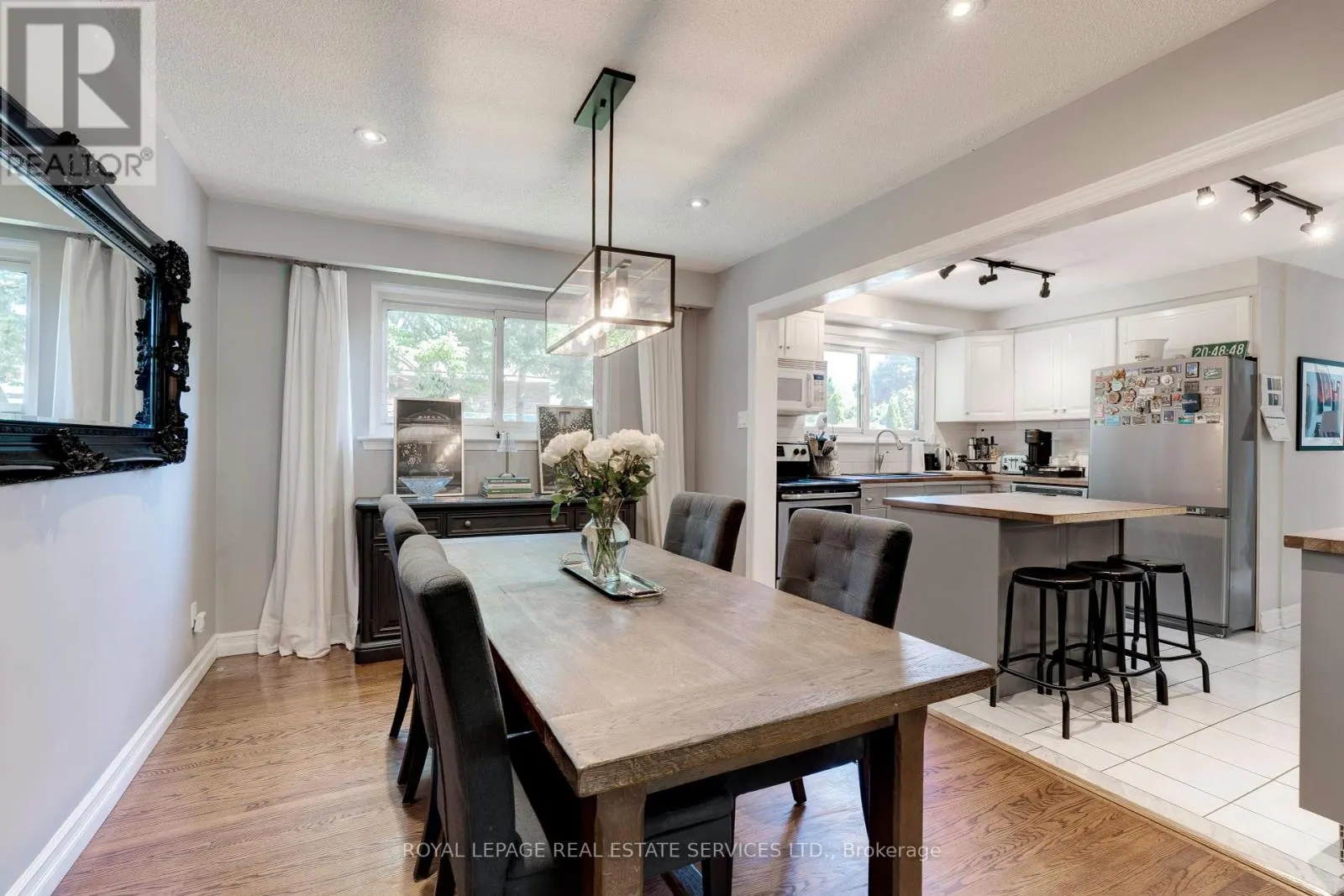 297 SUNSET DRIVE