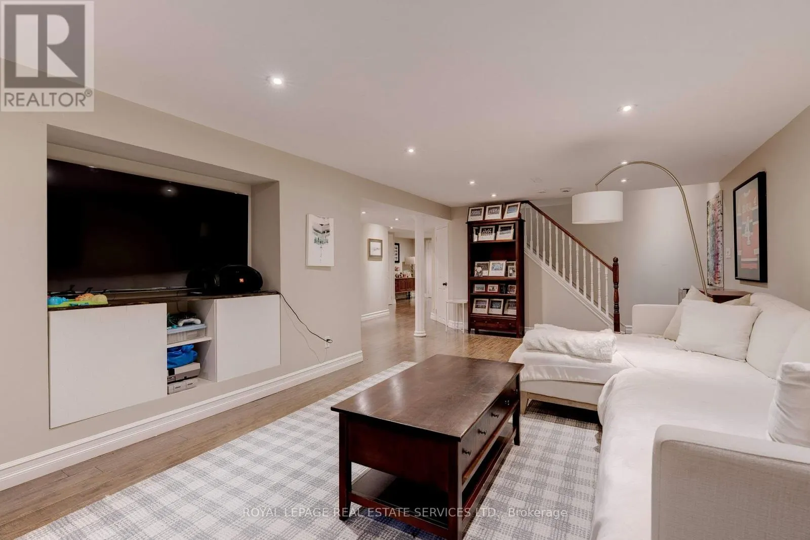 297 SUNSET DRIVE