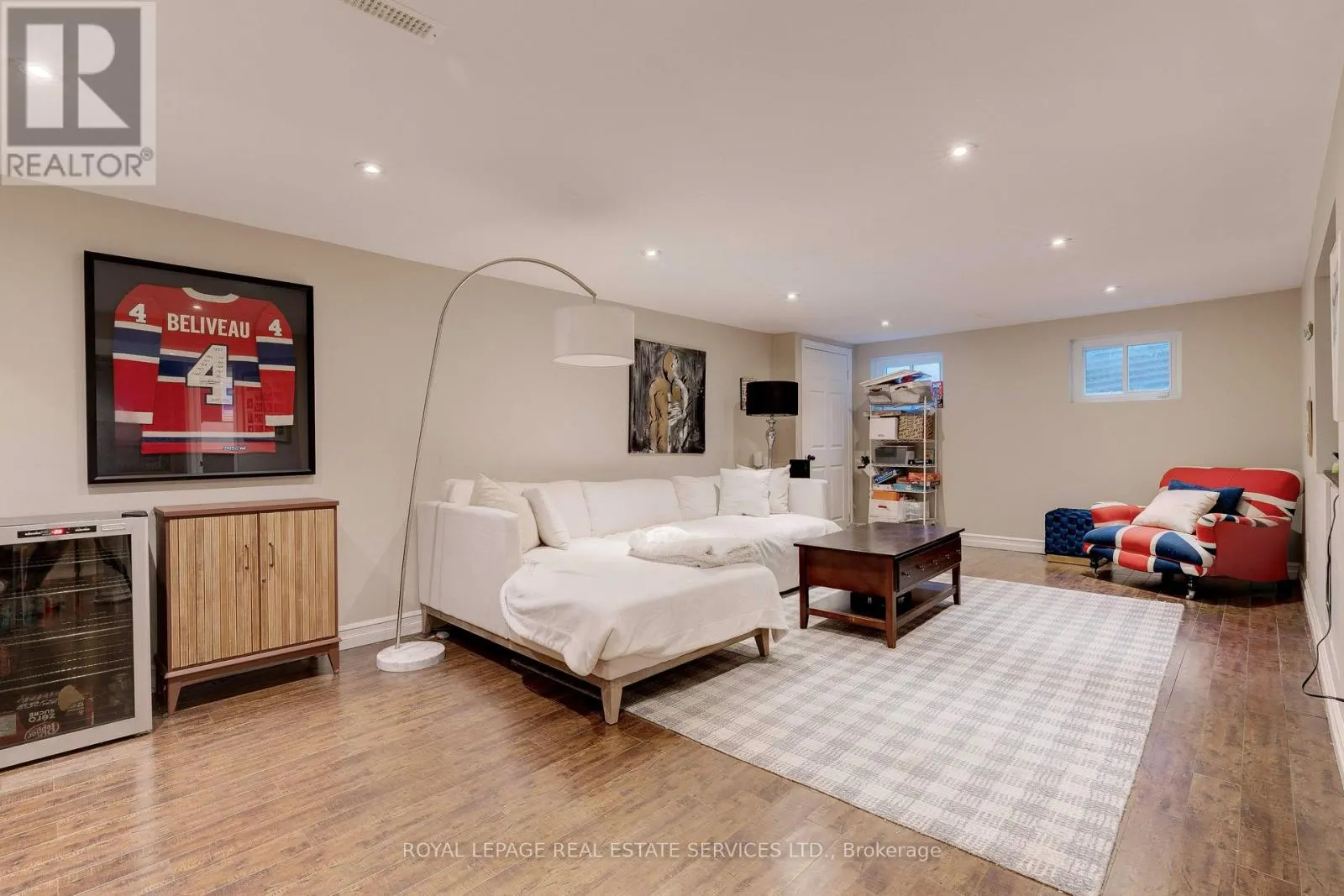 297 SUNSET DRIVE