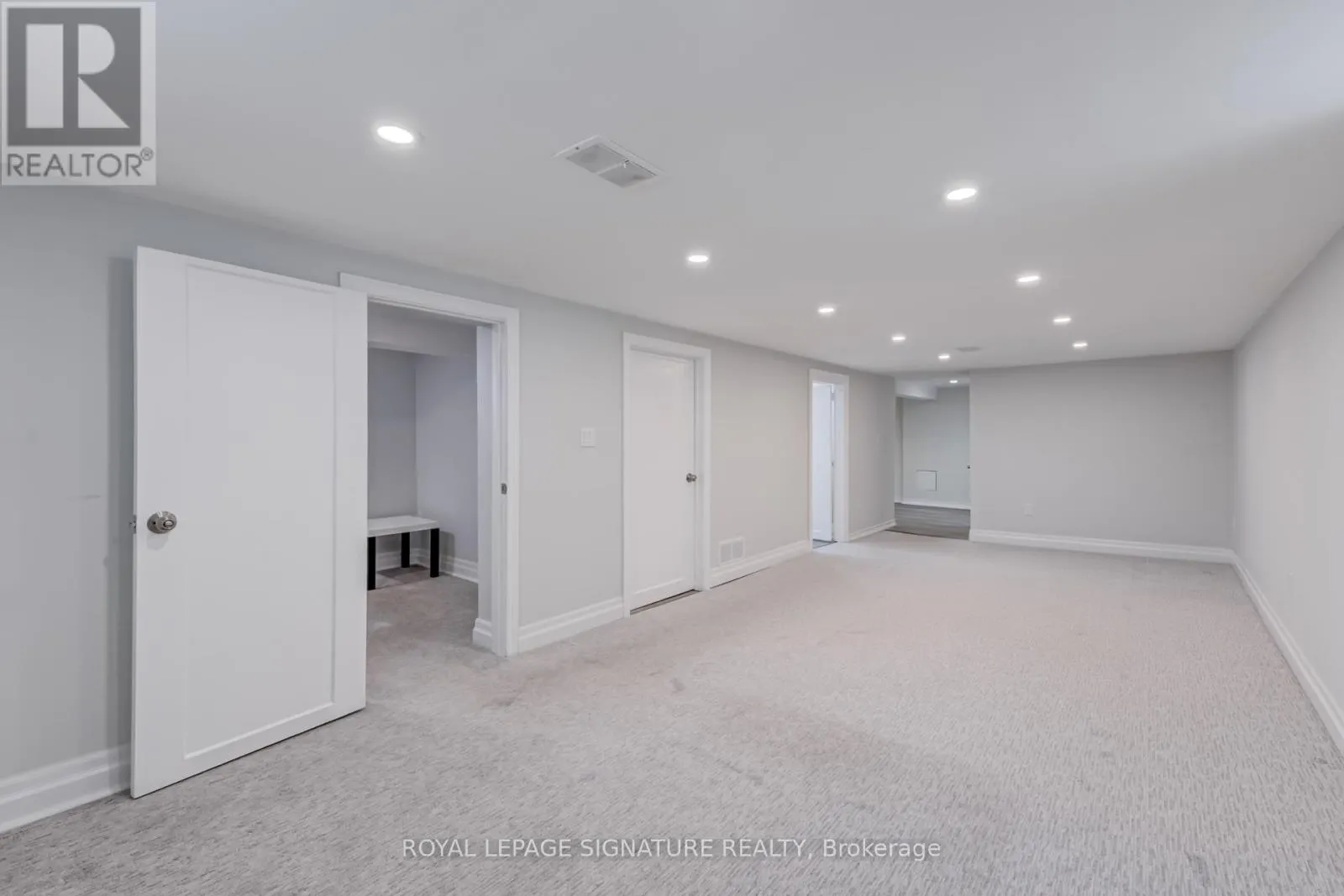 33 ASH CRESCENT