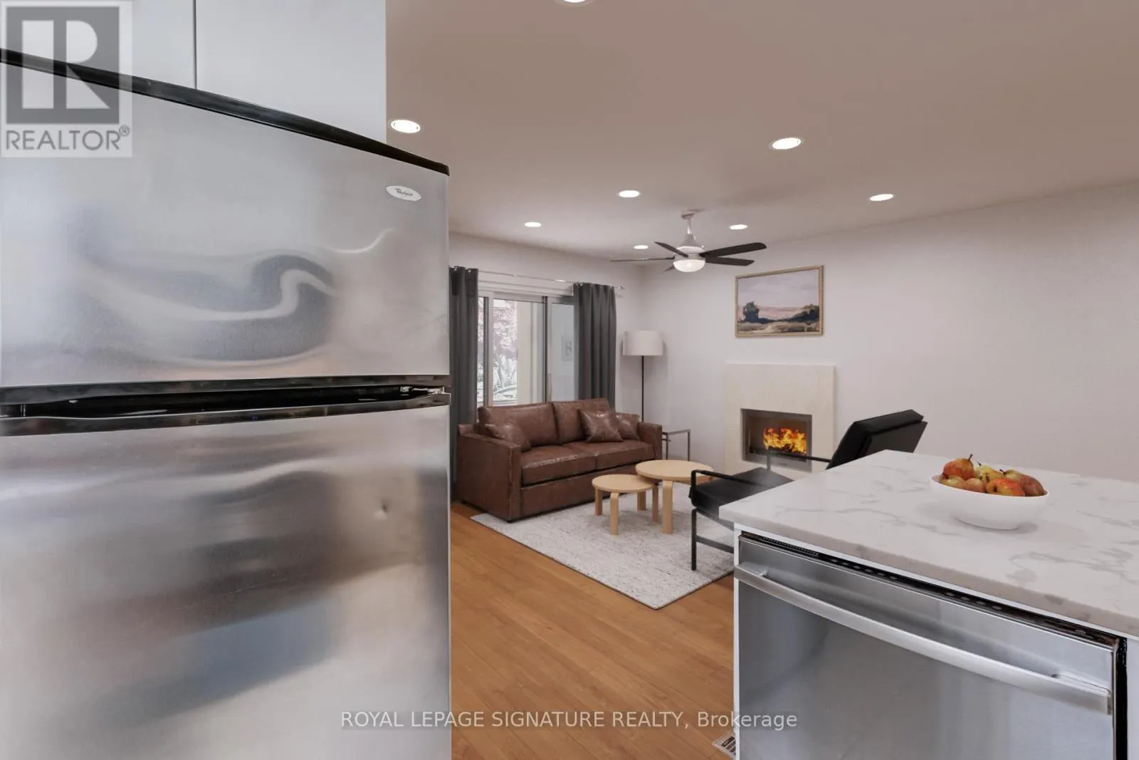 33 ASH CRESCENT