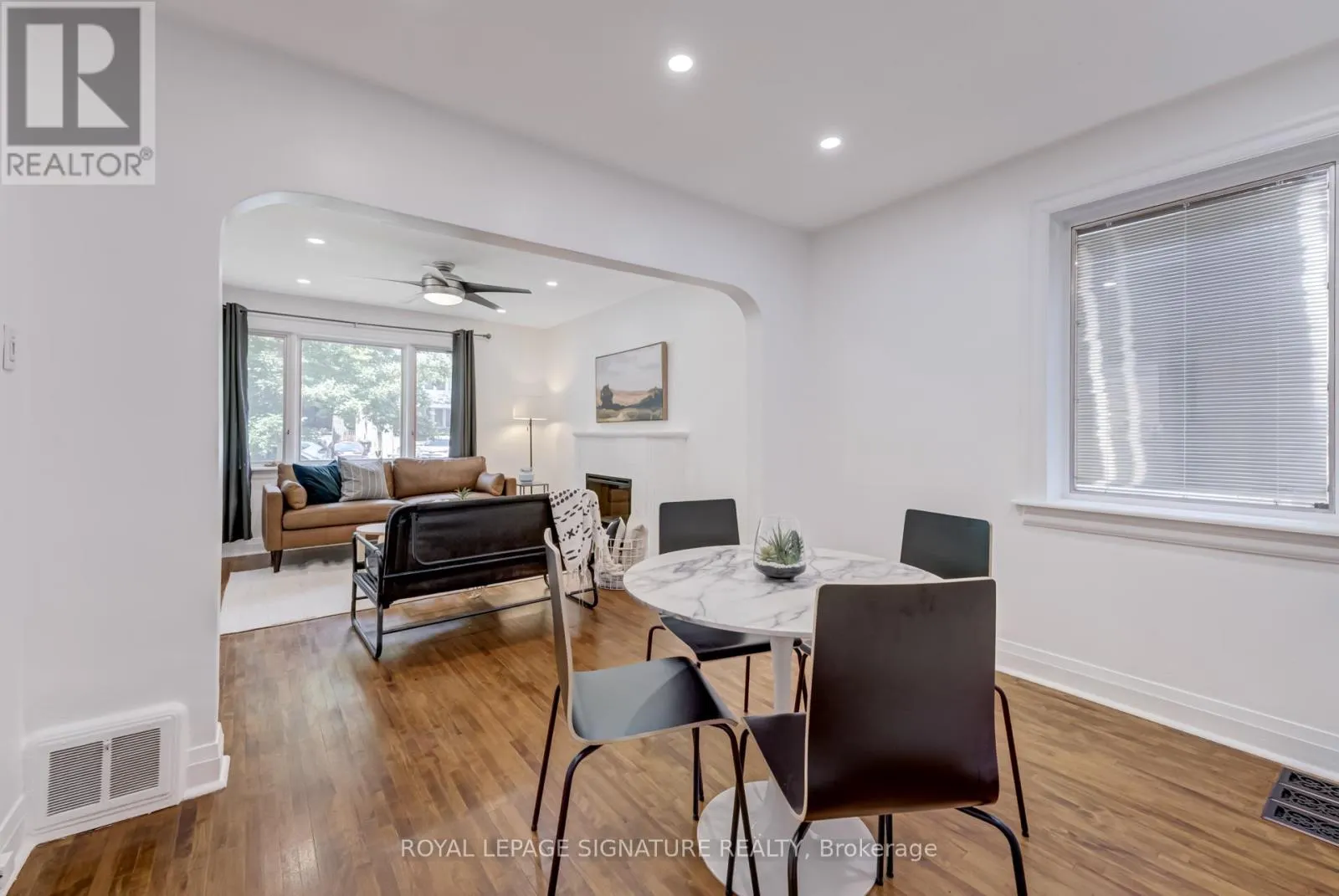 33 ASH CRESCENT