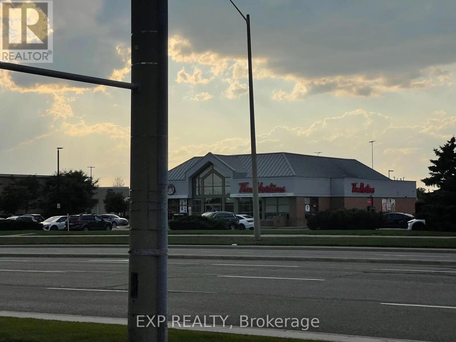 105 - 4677 GLEN ERIN DRIVE