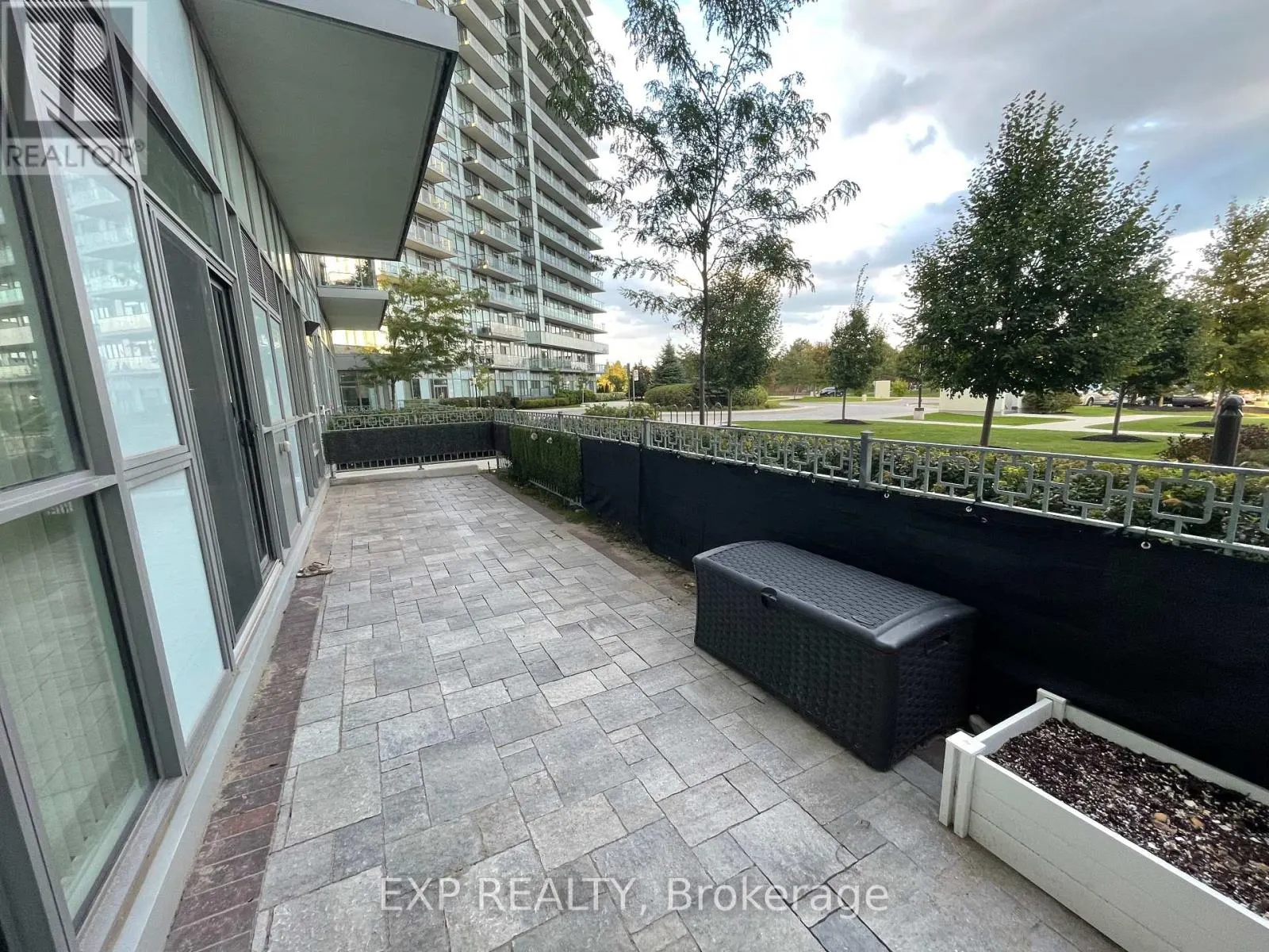 105 - 4677 GLEN ERIN DRIVE