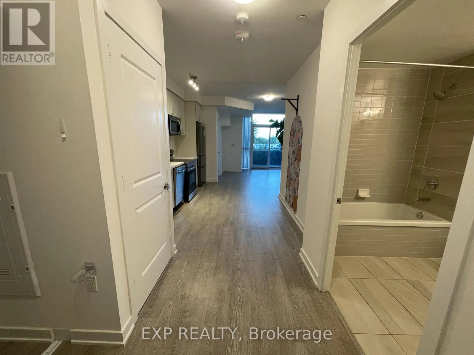 105 - 4677 GLEN ERIN DRIVE