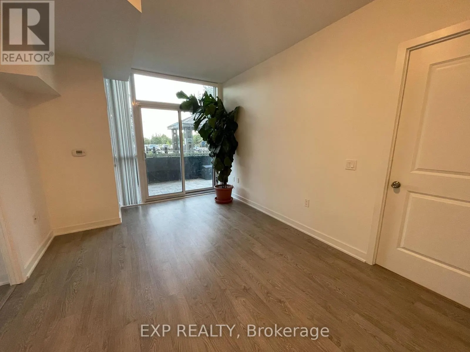 105 - 4677 GLEN ERIN DRIVE