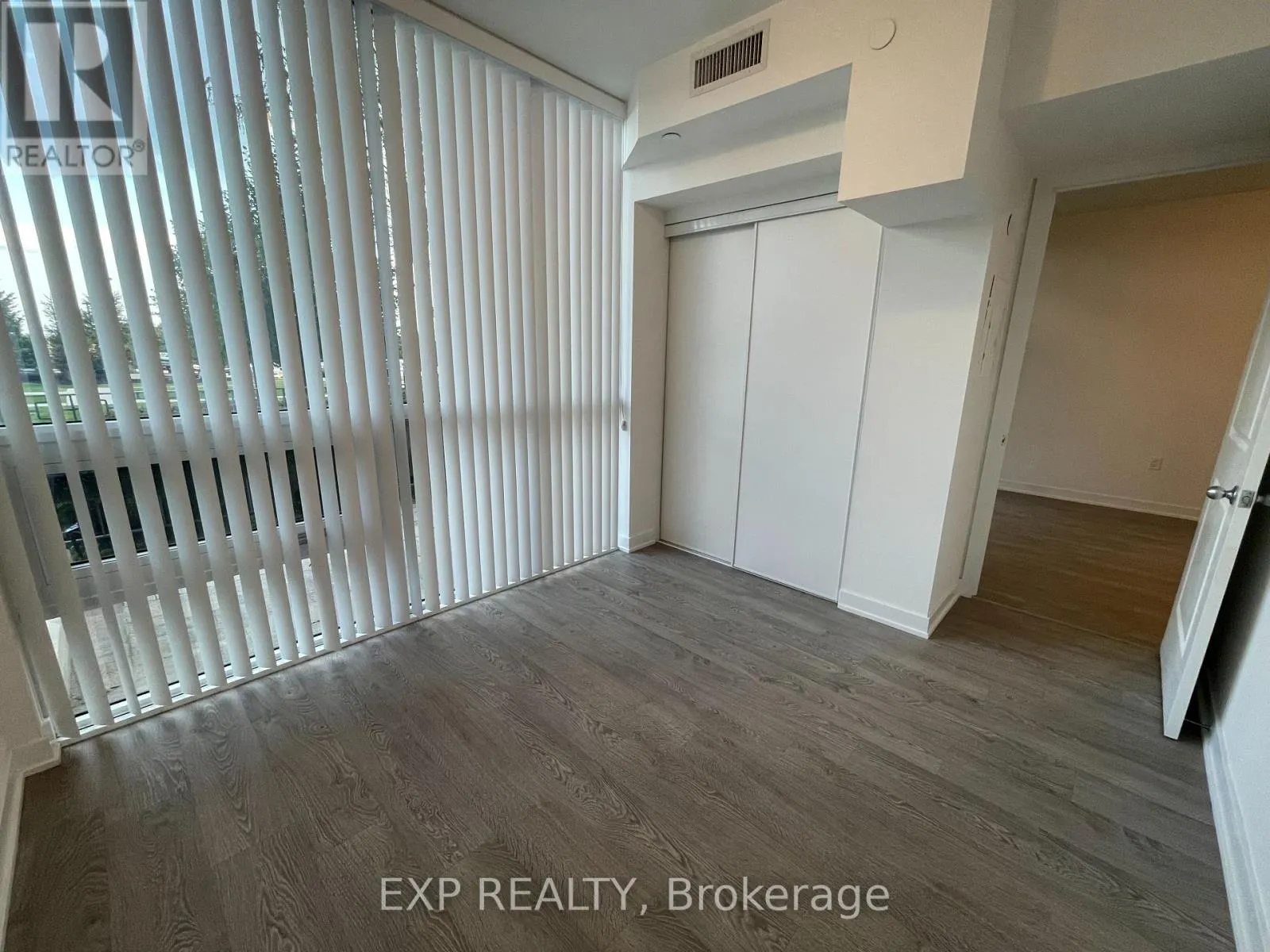 105 - 4677 GLEN ERIN DRIVE