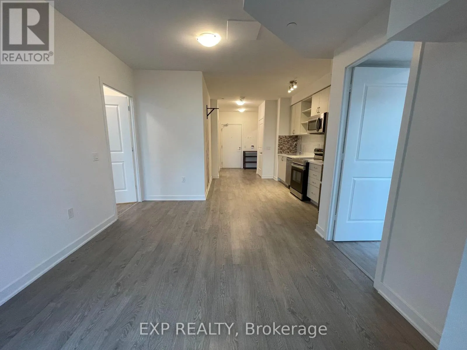 105 - 4677 GLEN ERIN DRIVE