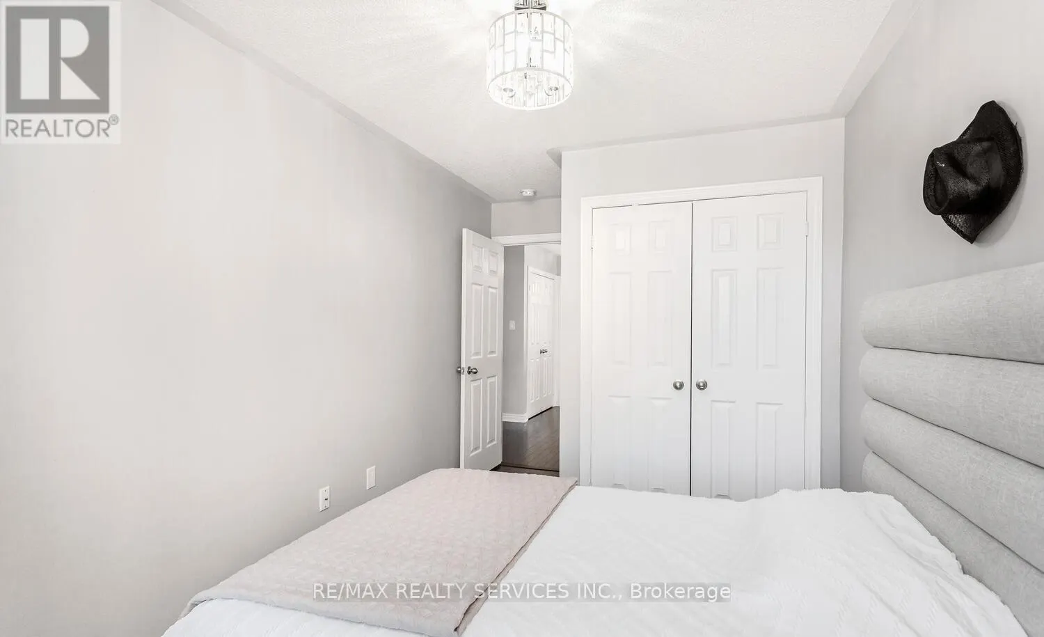 14 ROCKMAN CRESCENT