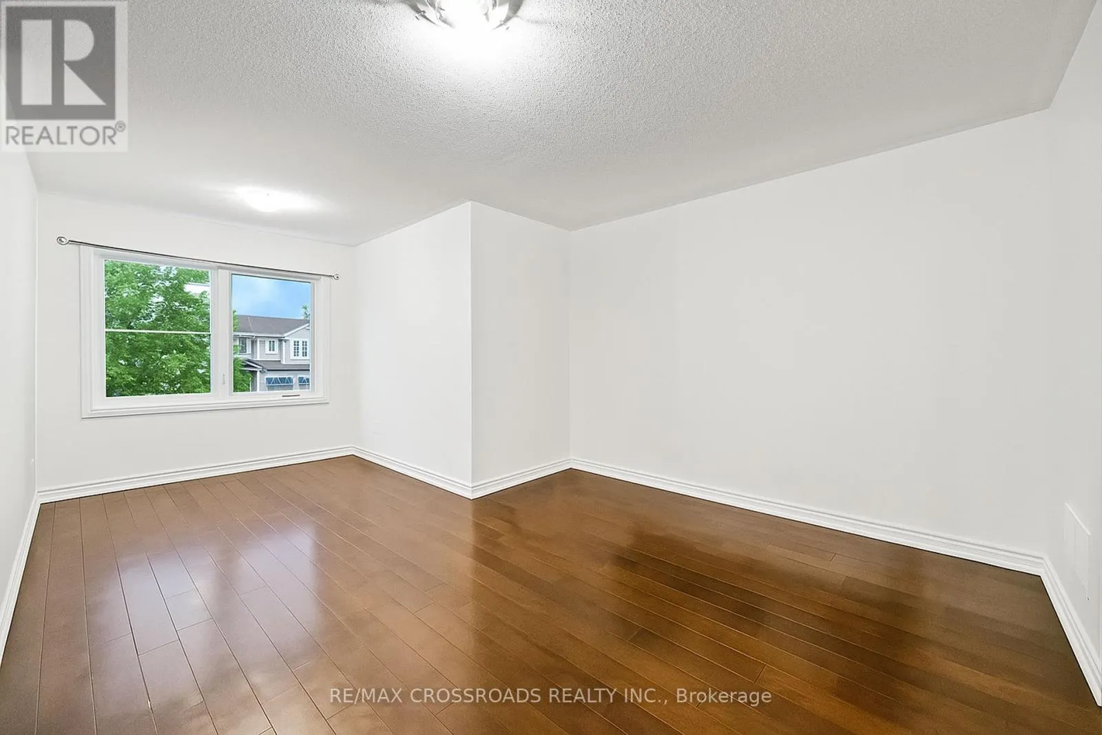 118 MARY CHAPMAN BOULEVARD