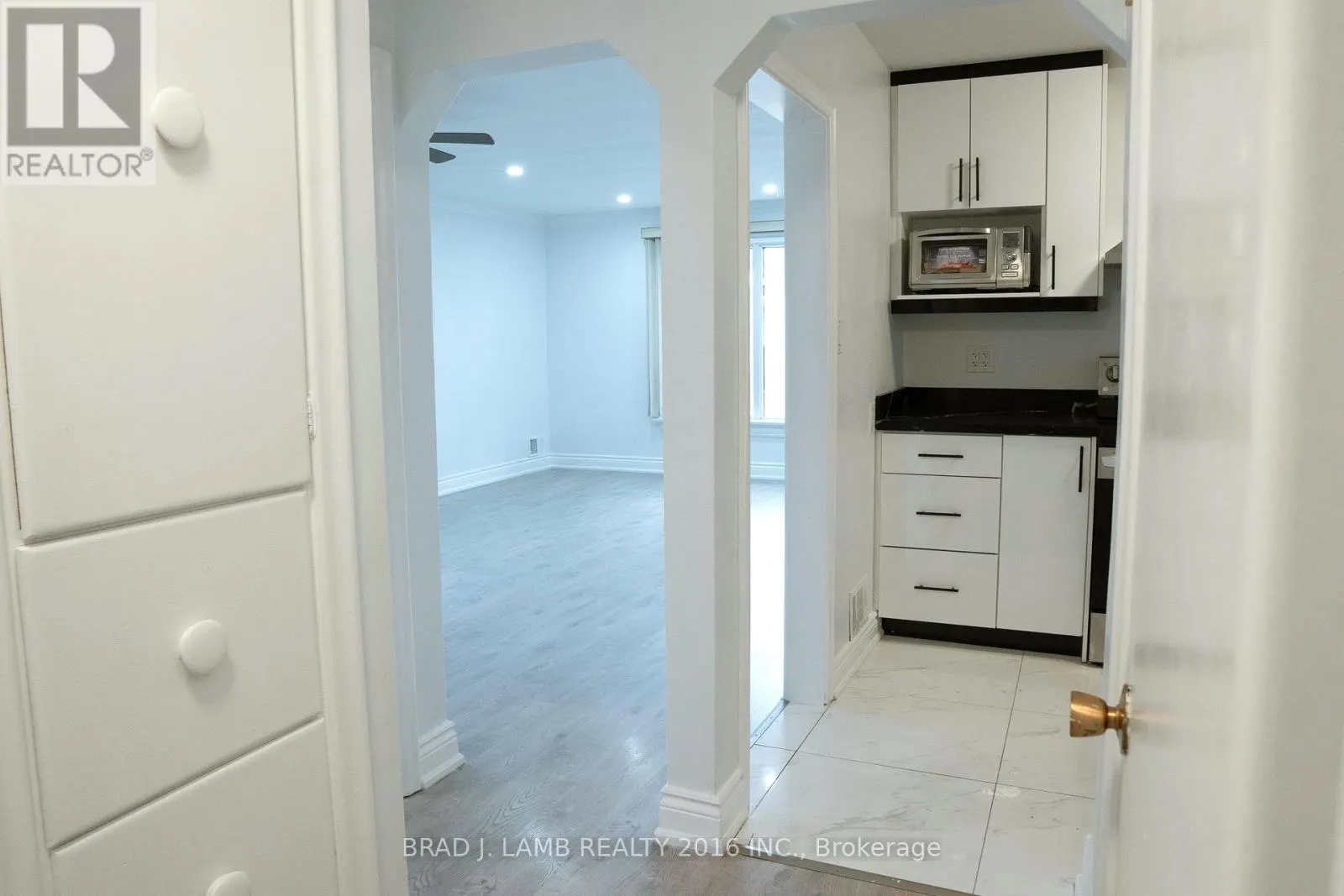 42 LYNNFORD DRIVE