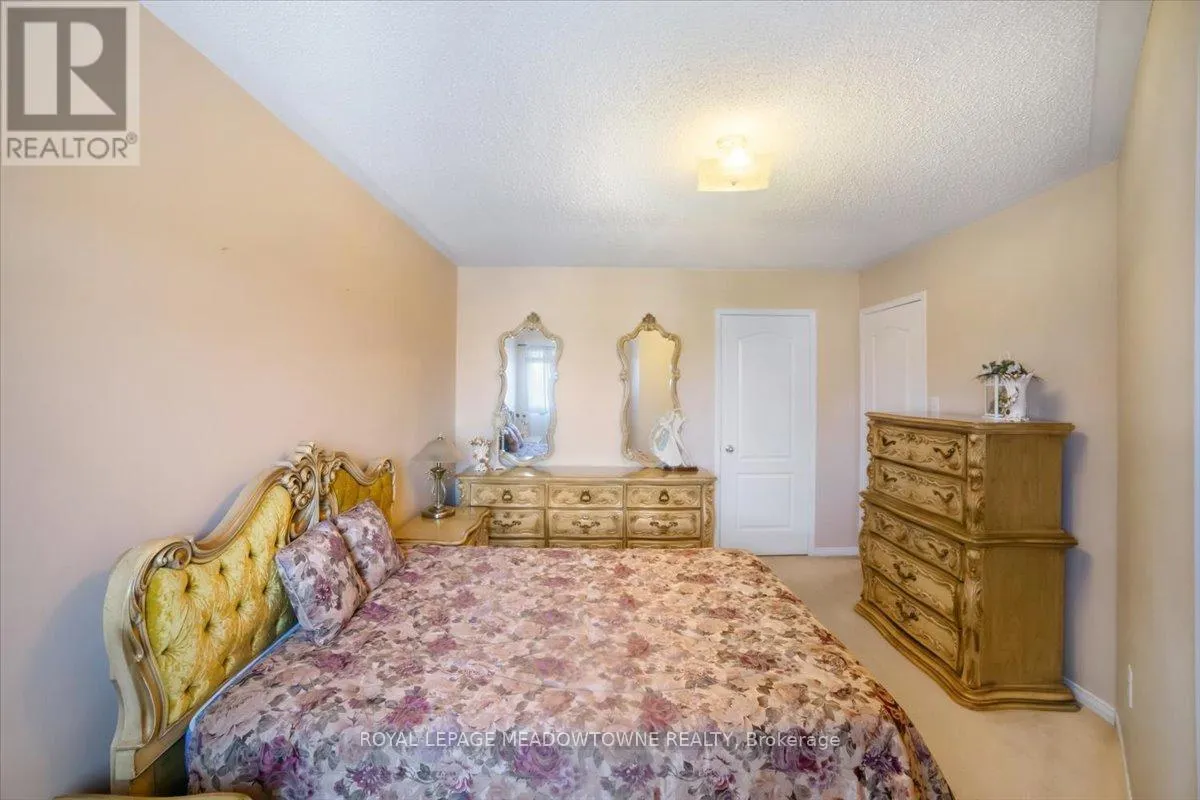 13 ALBRIGHT ROAD