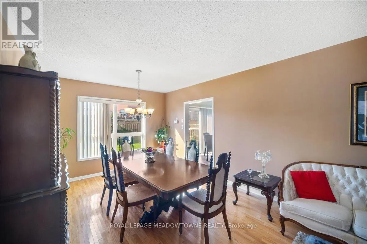 13 ALBRIGHT ROAD