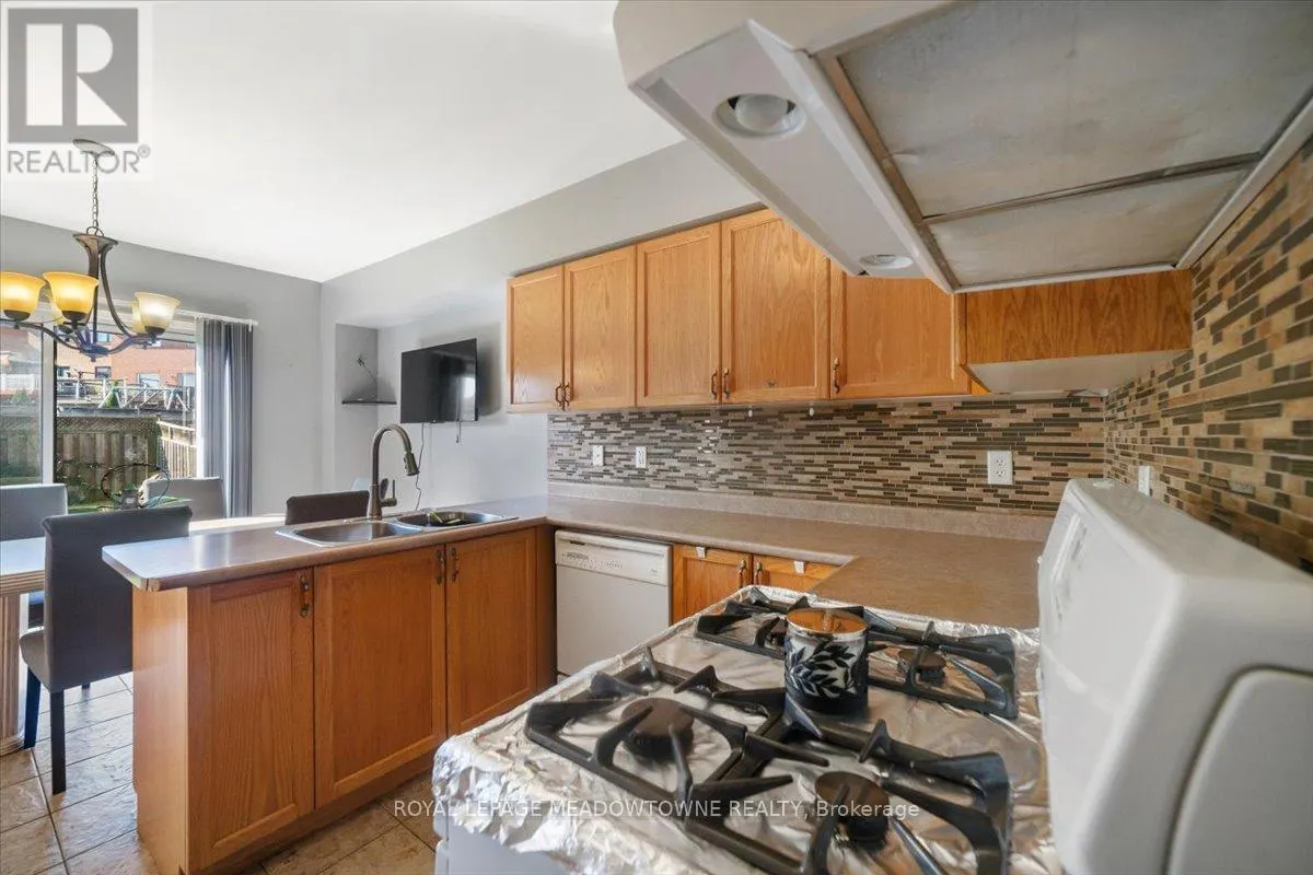 13 ALBRIGHT ROAD