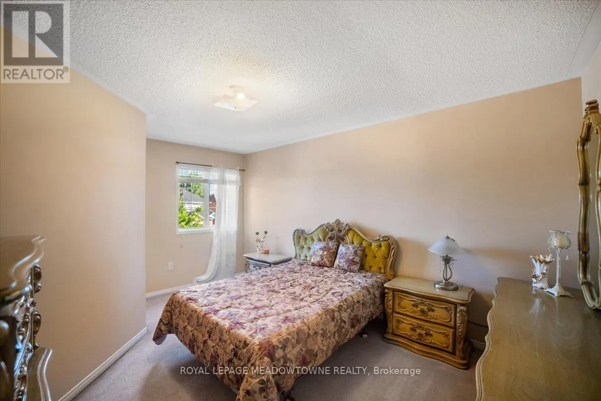 13 ALBRIGHT ROAD