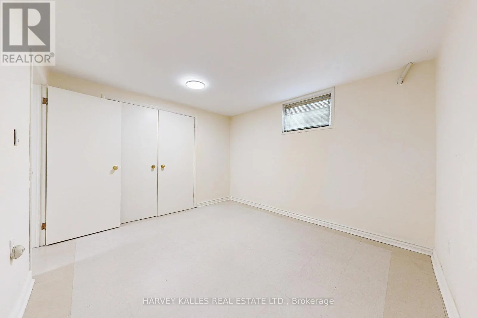 7383 SIGSBEE DRIVE