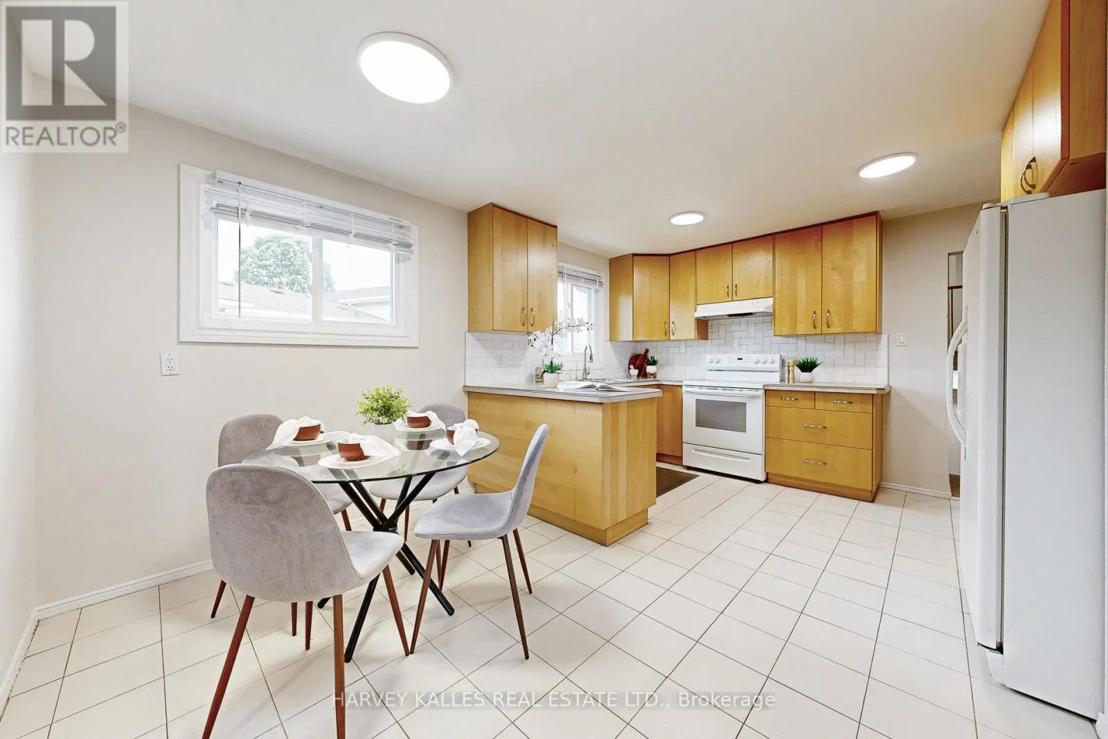 7383 SIGSBEE DRIVE