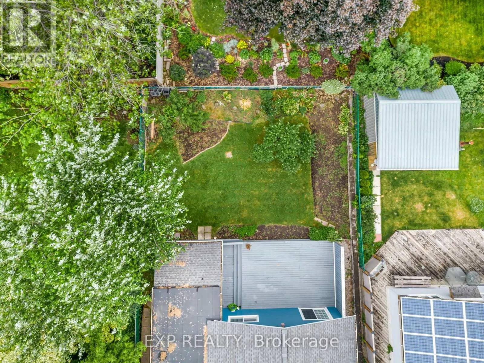 653 ELLIOTT CRESCENT