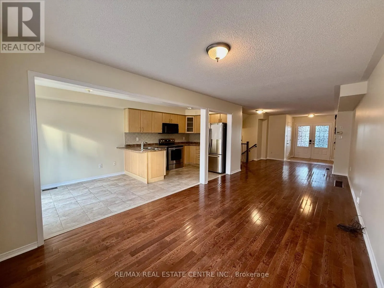 86 SNOWBERRY CRESCENT