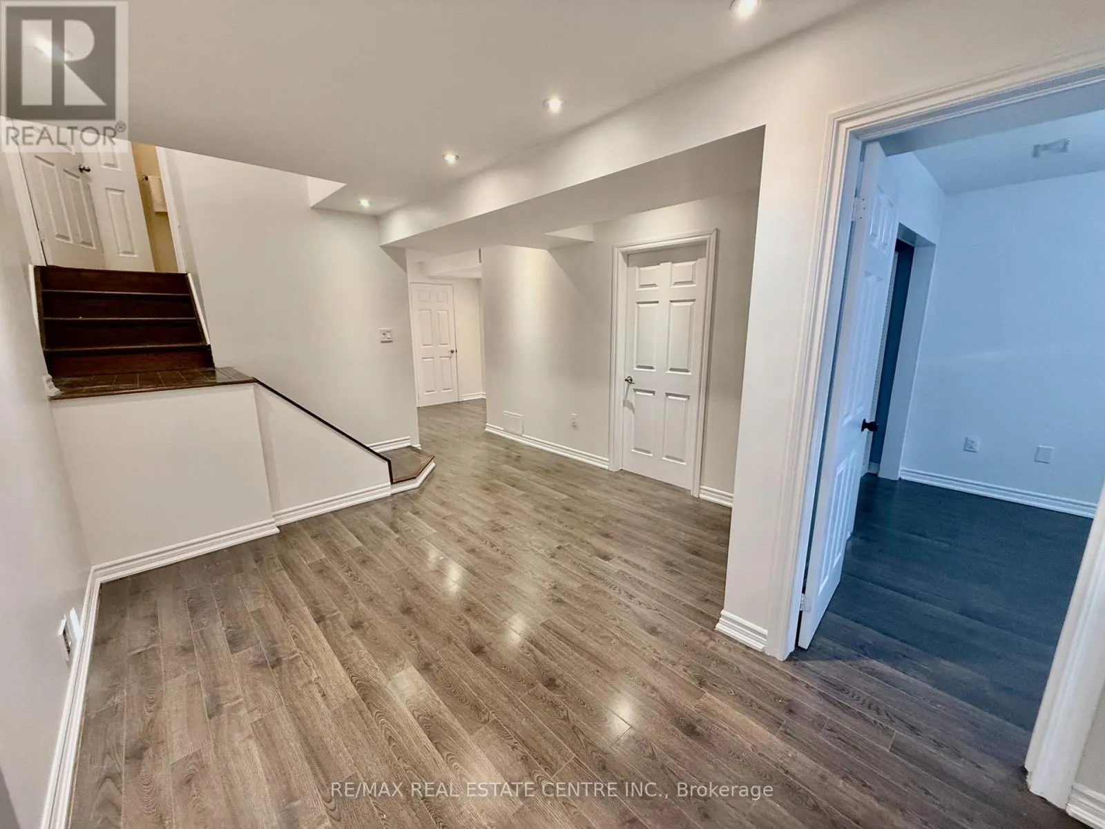 86 SNOWBERRY CRESCENT