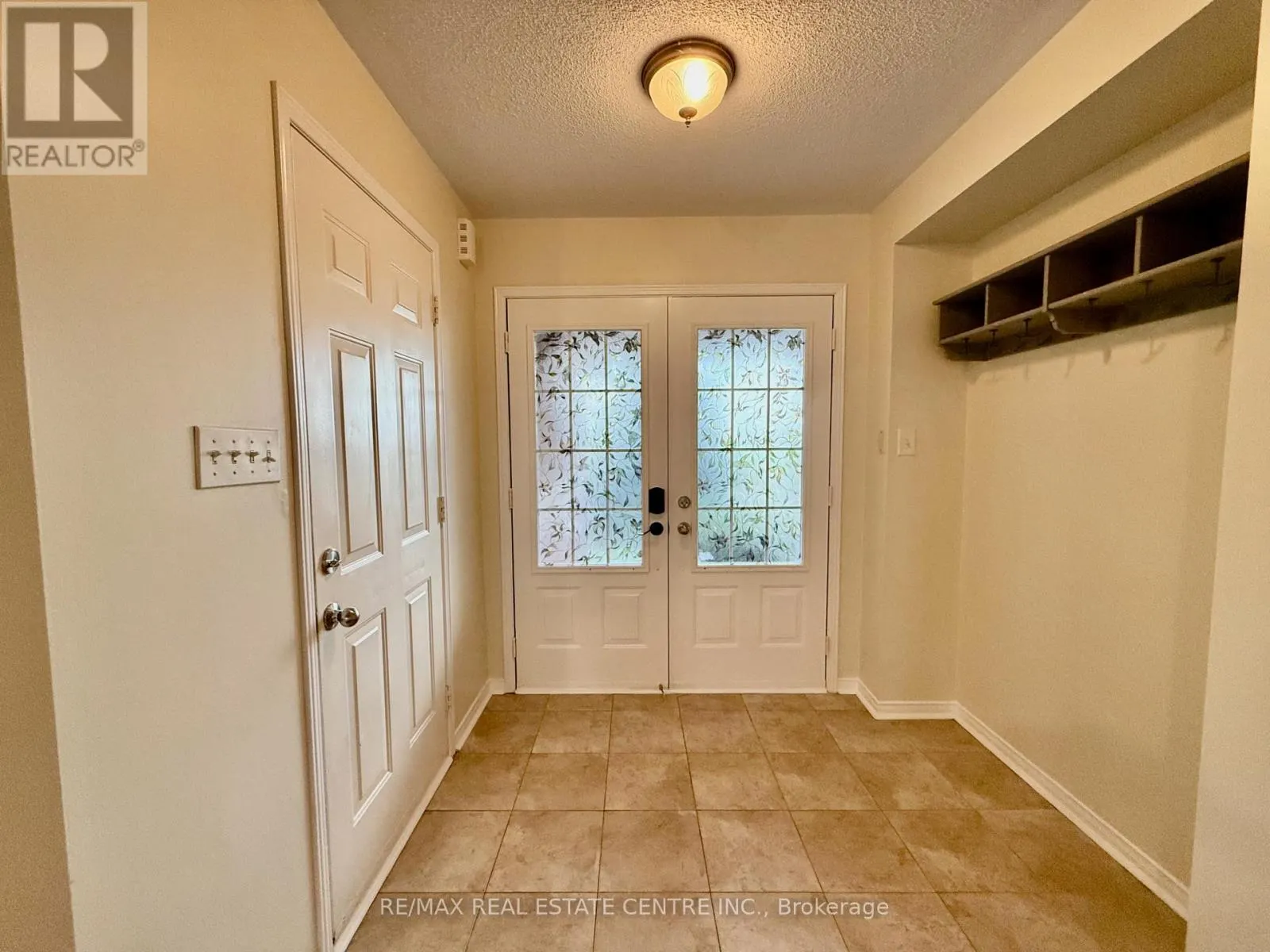 86 SNOWBERRY CRESCENT