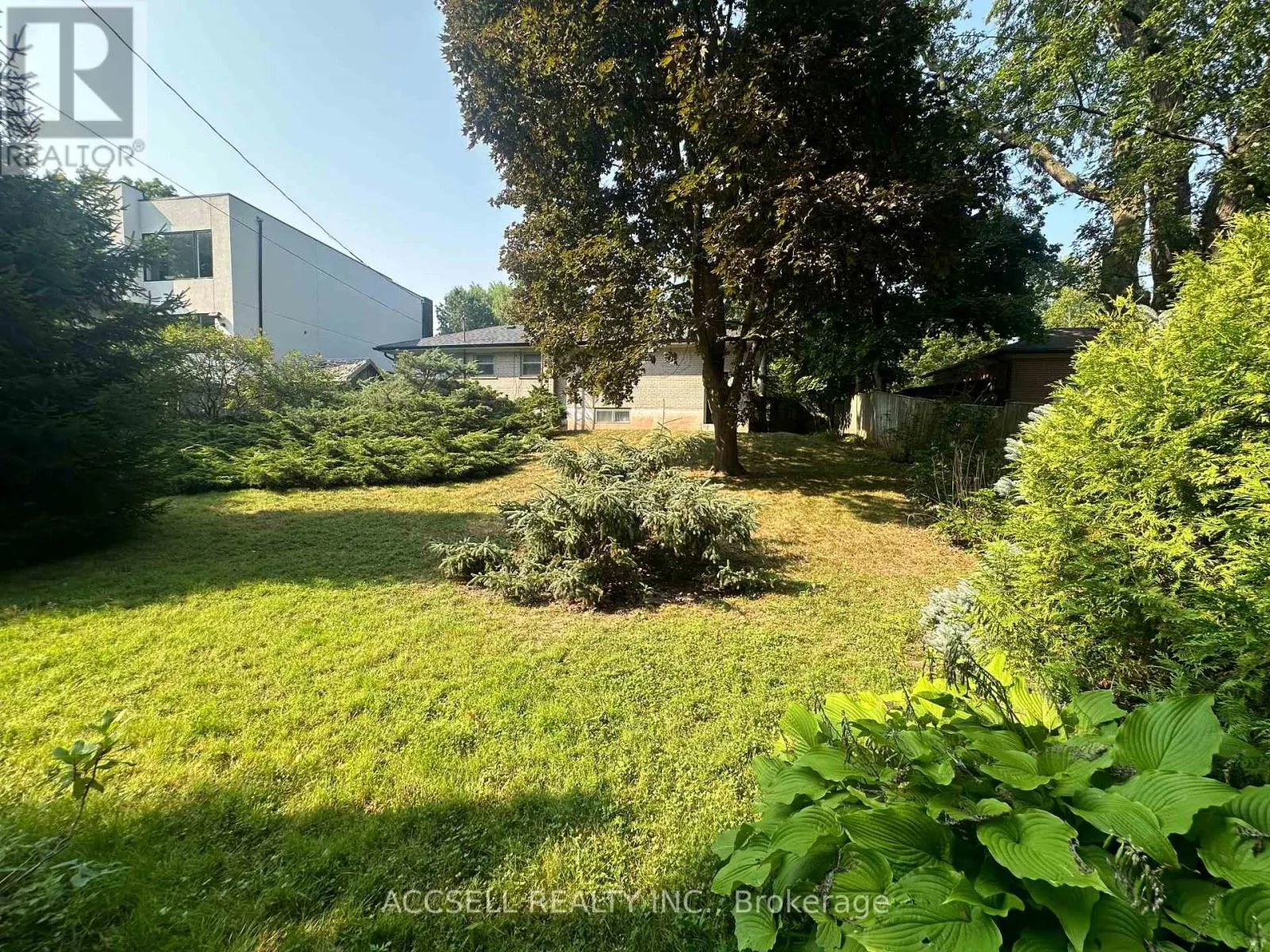 1358 SEDGEWICK CRESCENT