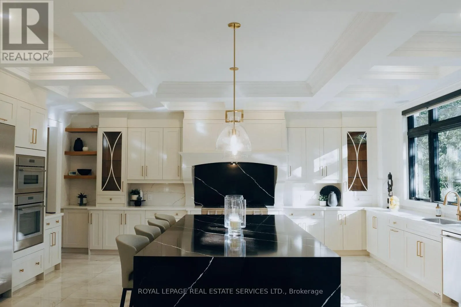 204 MAPLE GROVE DRIVE