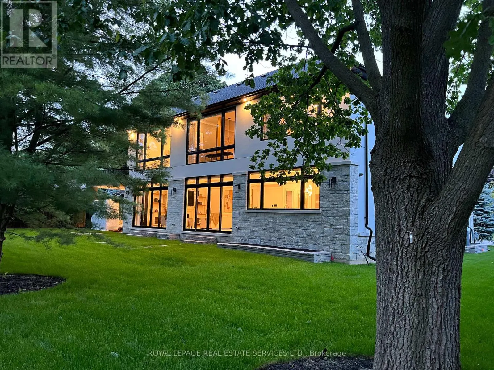 204 MAPLE GROVE DRIVE