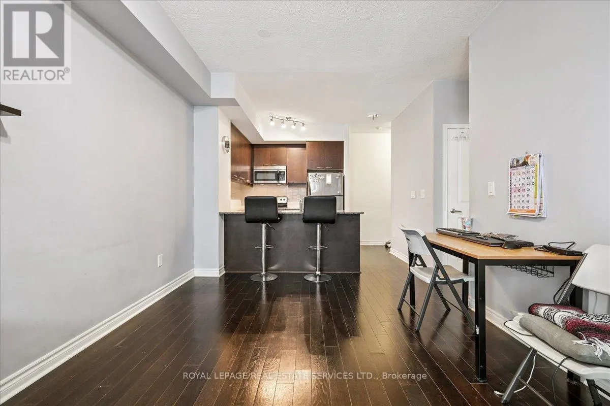 424 - 385 PRINCE OF WALES DRIVE