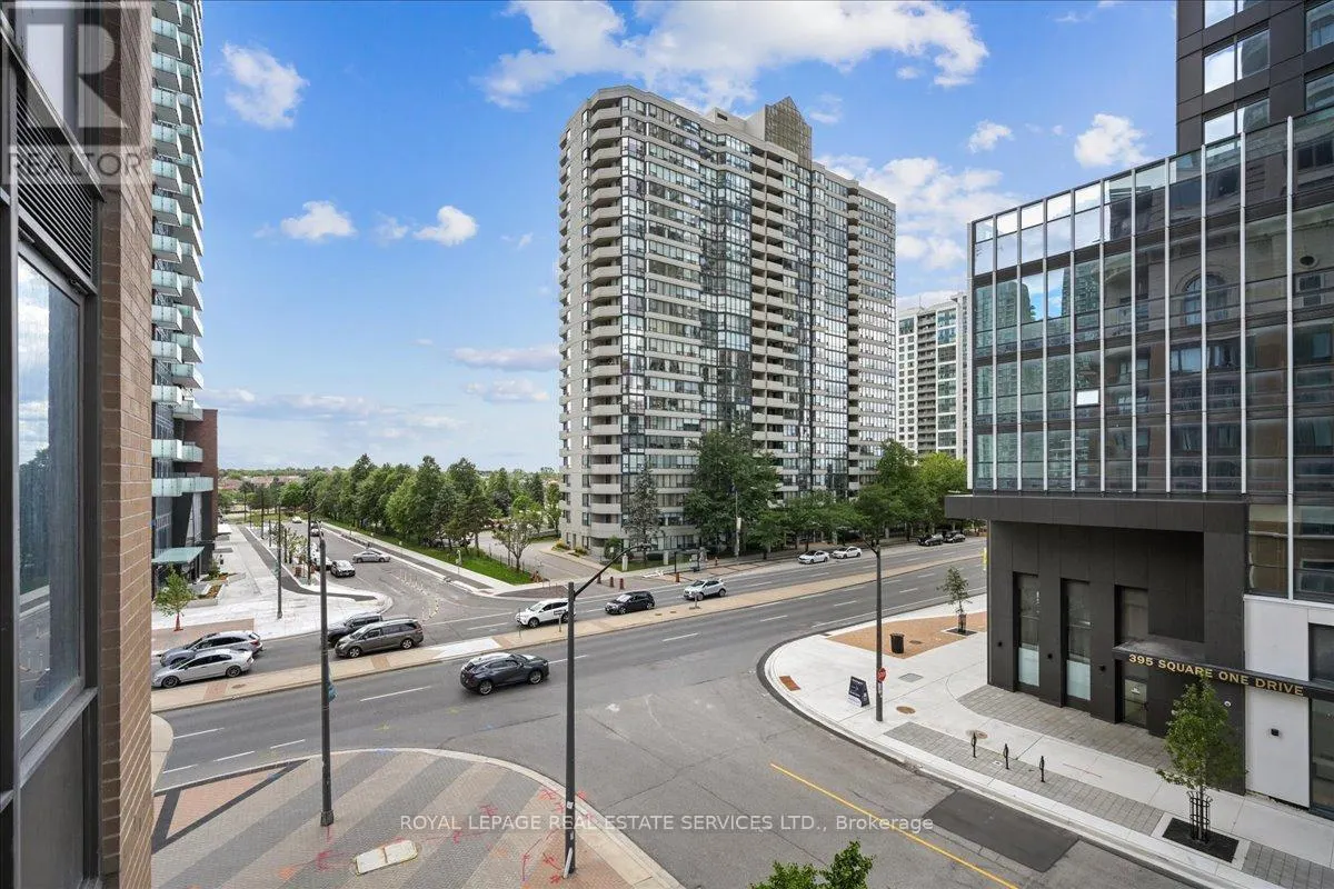 424 - 385 PRINCE OF WALES DRIVE