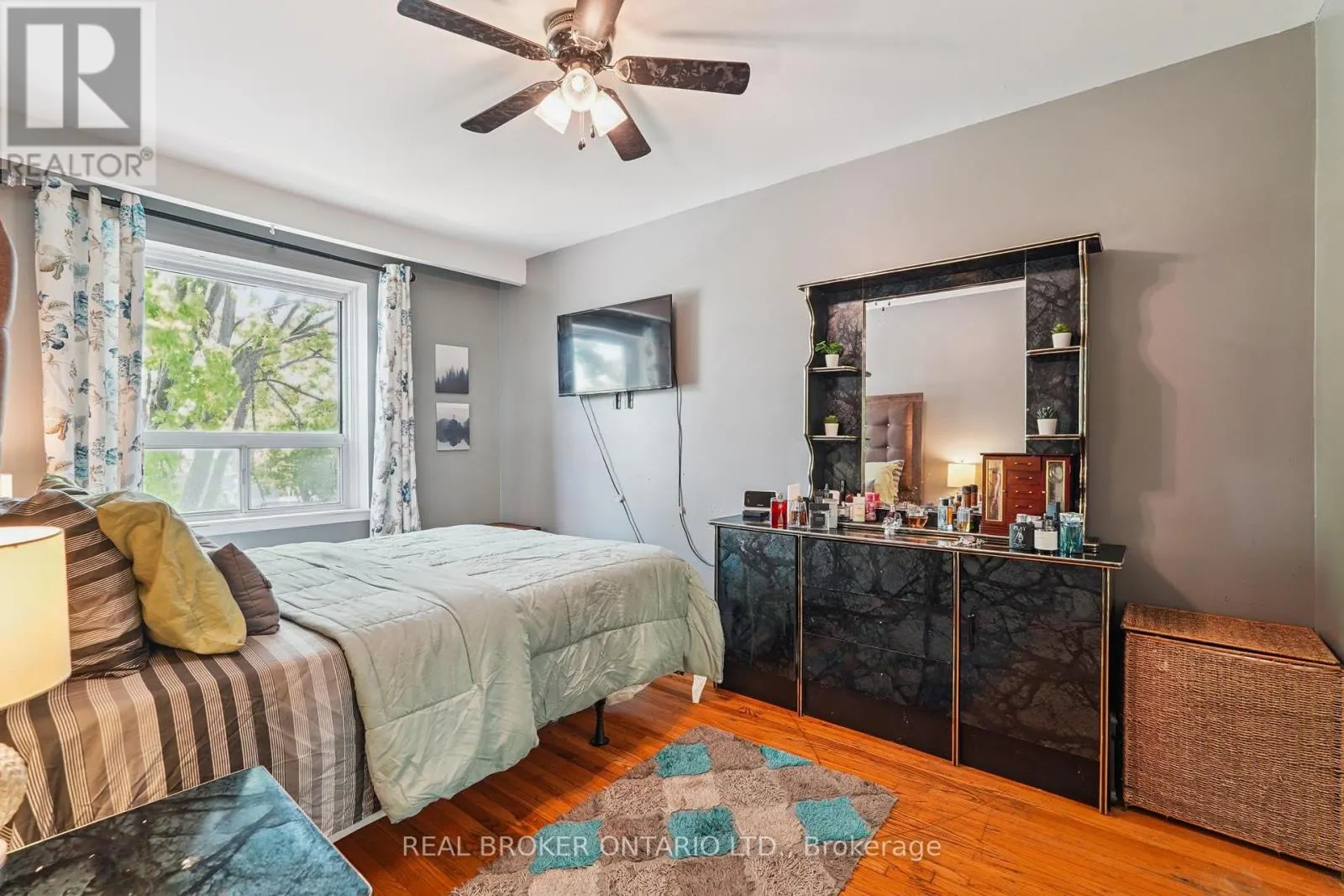 3106 REDBANK CRESCENT