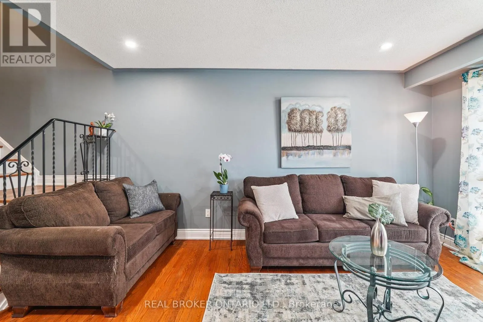 3106 REDBANK CRESCENT