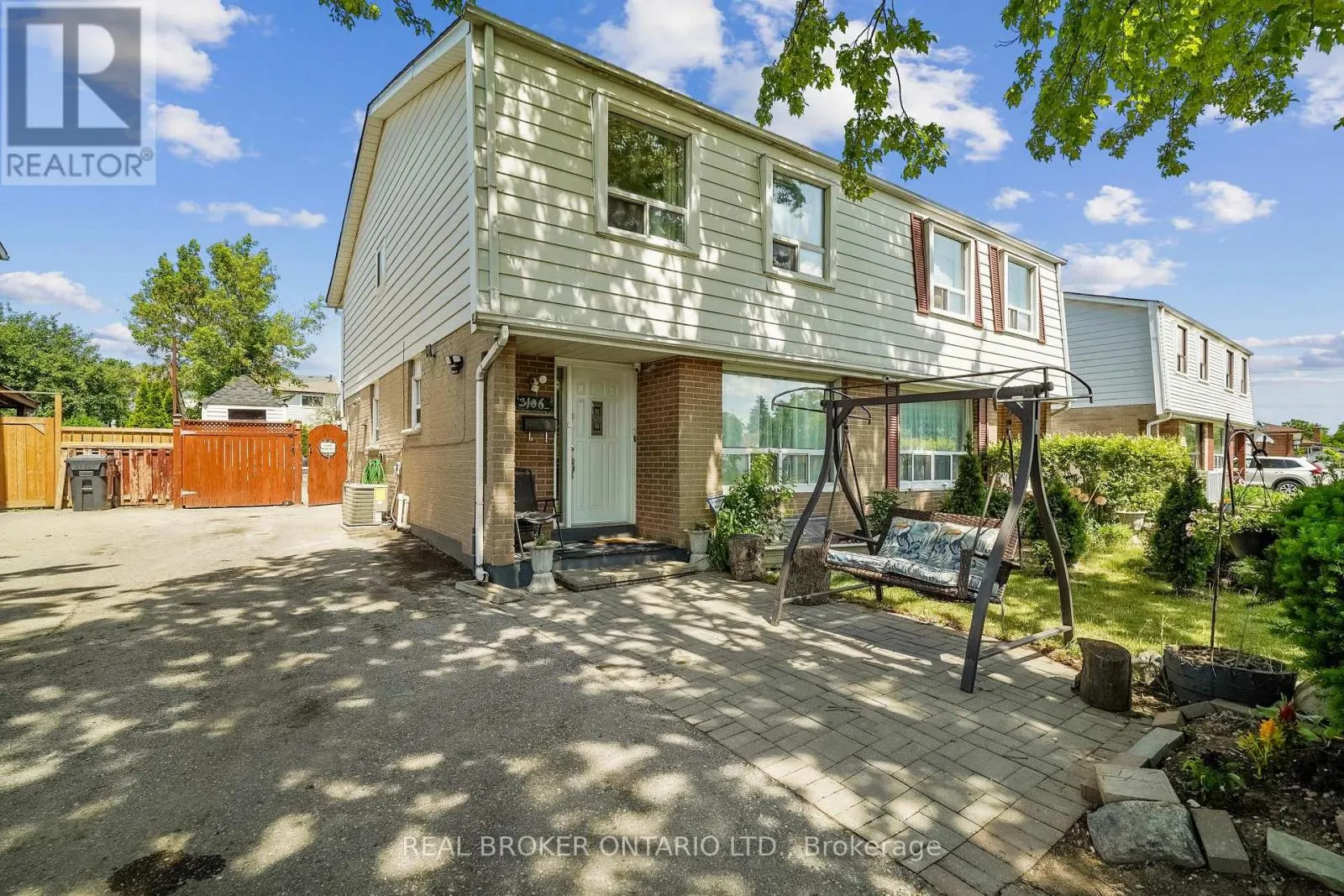 3106 REDBANK CRESCENT