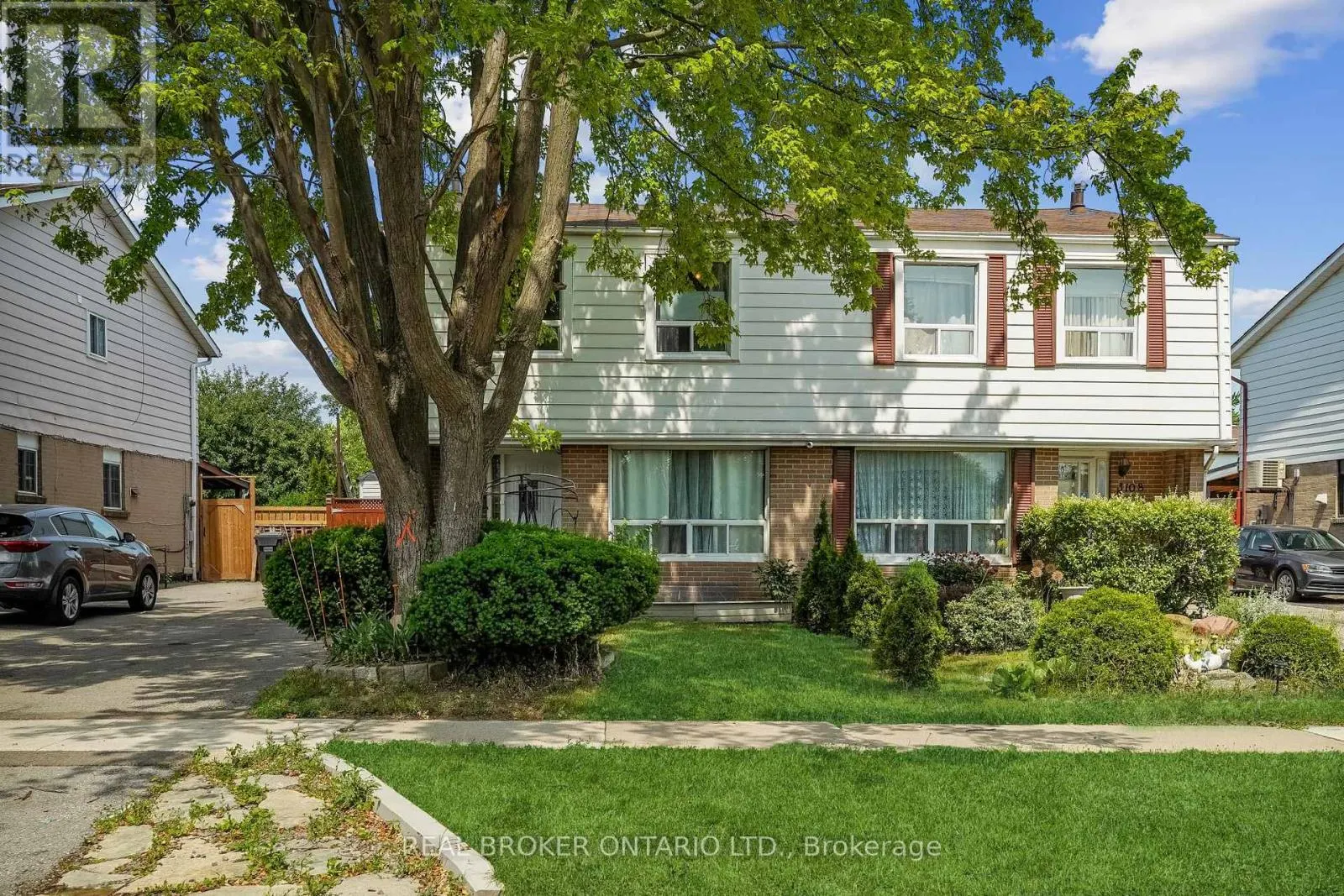 3106 REDBANK CRESCENT