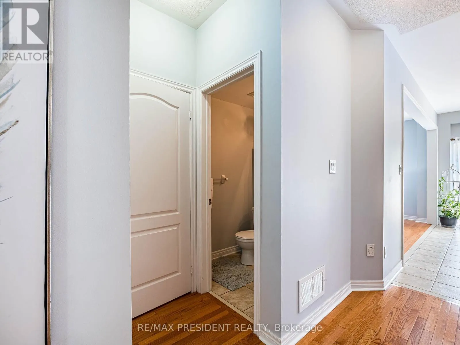 33 BELLEVILLE DRIVE