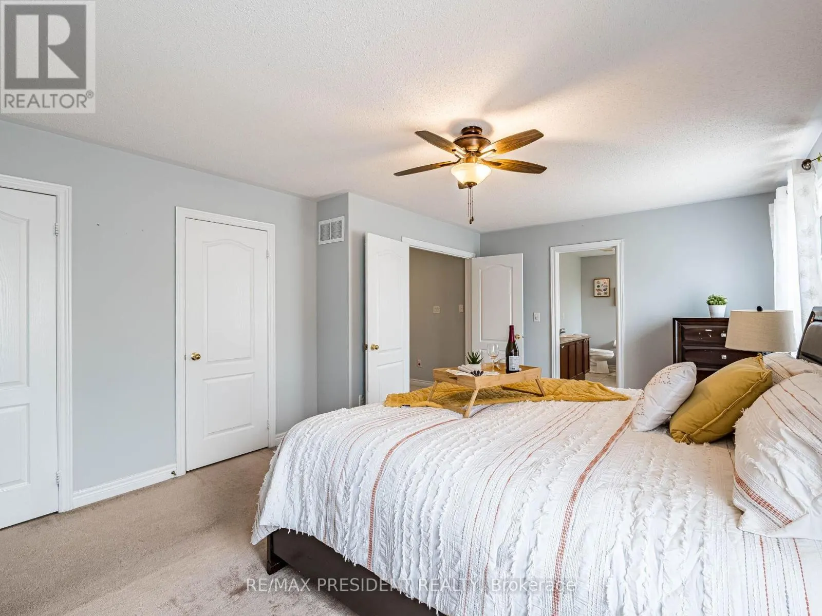 33 BELLEVILLE DRIVE