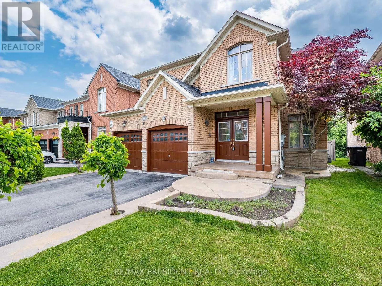 33 BELLEVILLE DRIVE