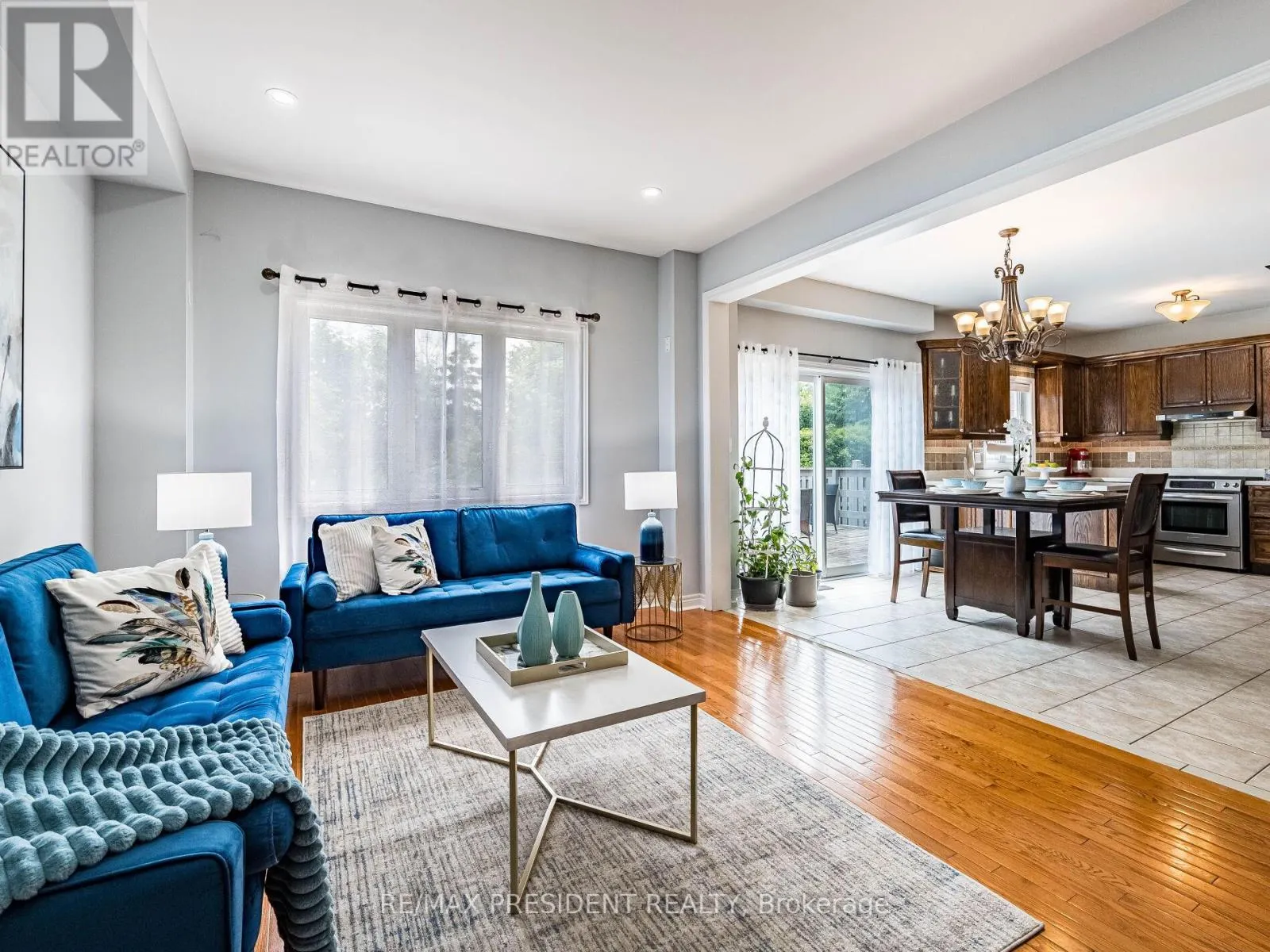33 BELLEVILLE DRIVE
