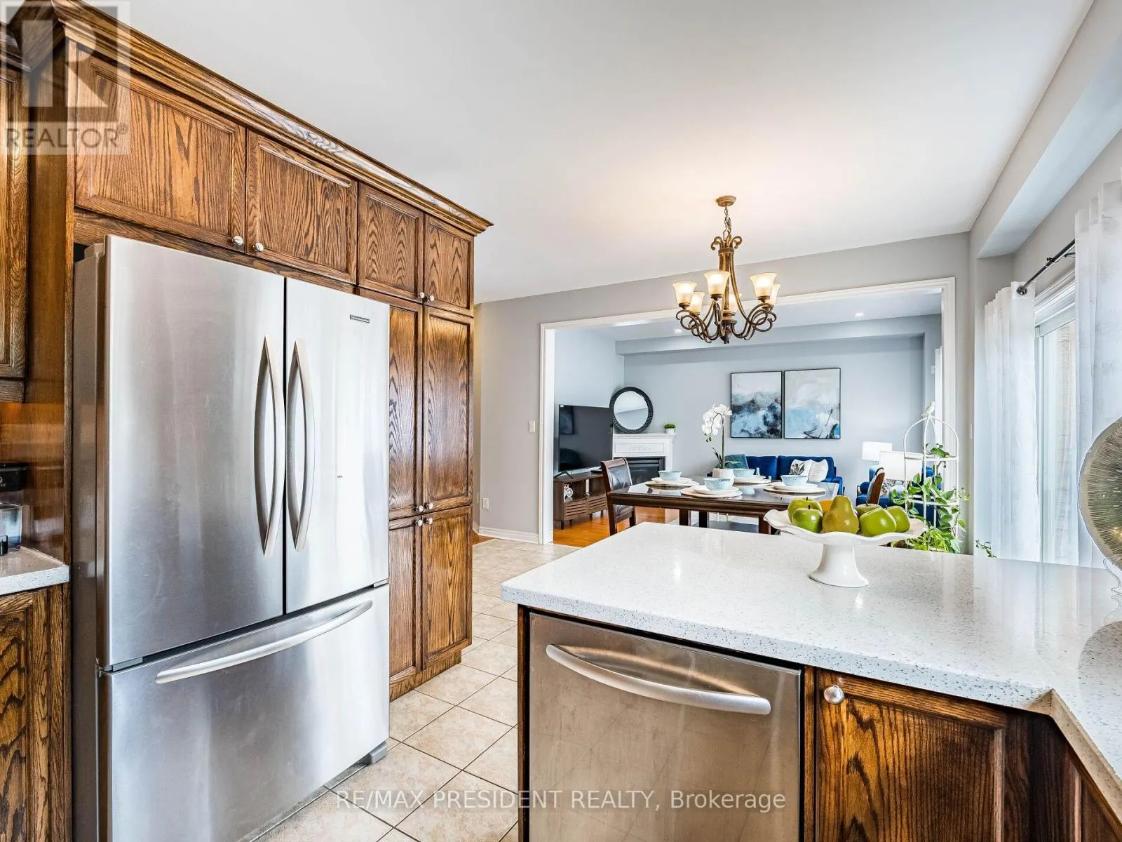 33 BELLEVILLE DRIVE