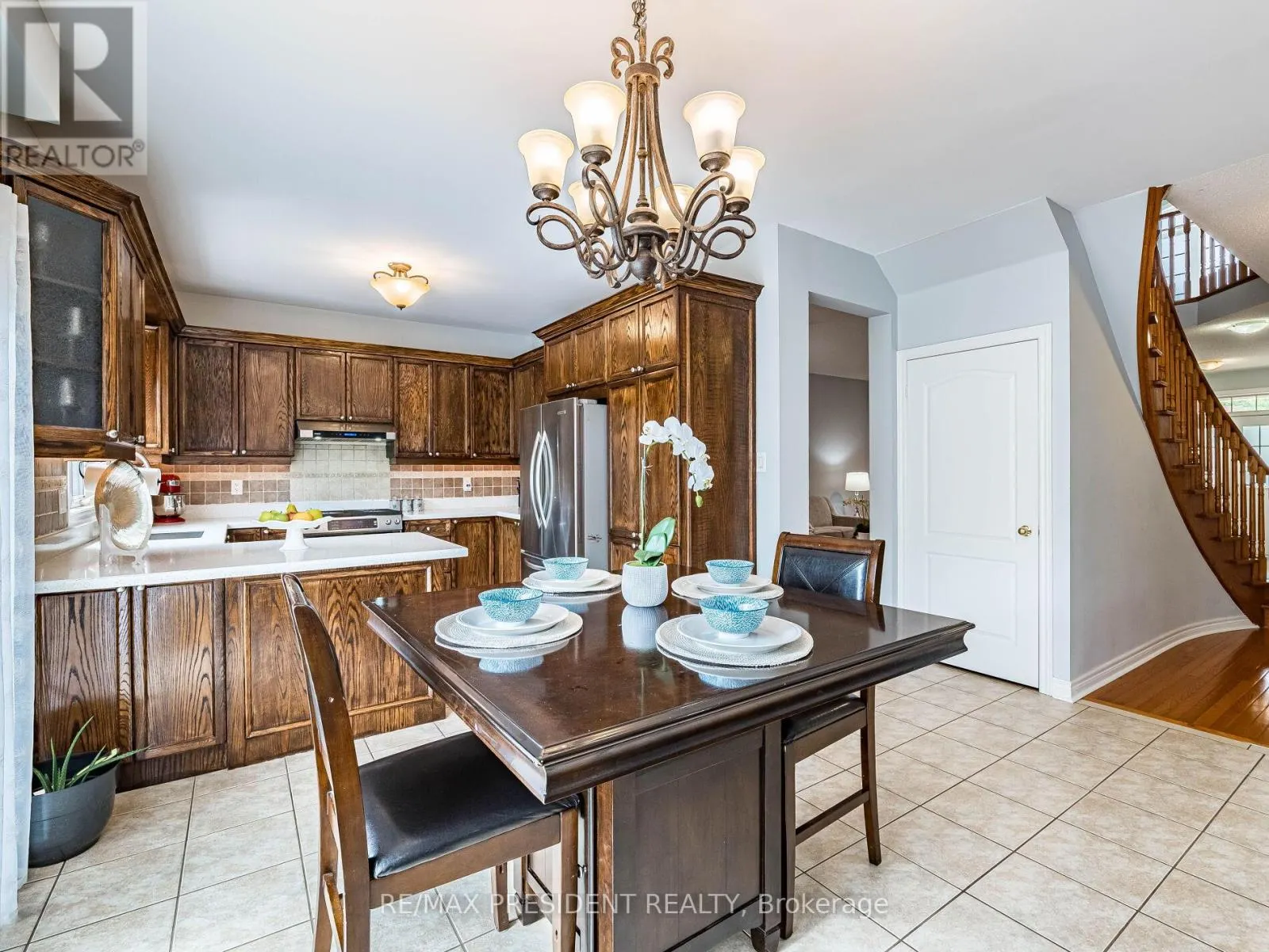 33 BELLEVILLE DRIVE