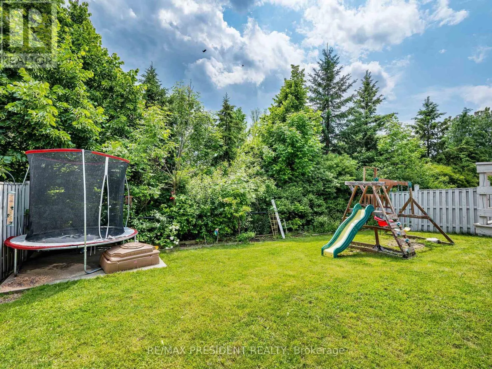 33 BELLEVILLE DRIVE