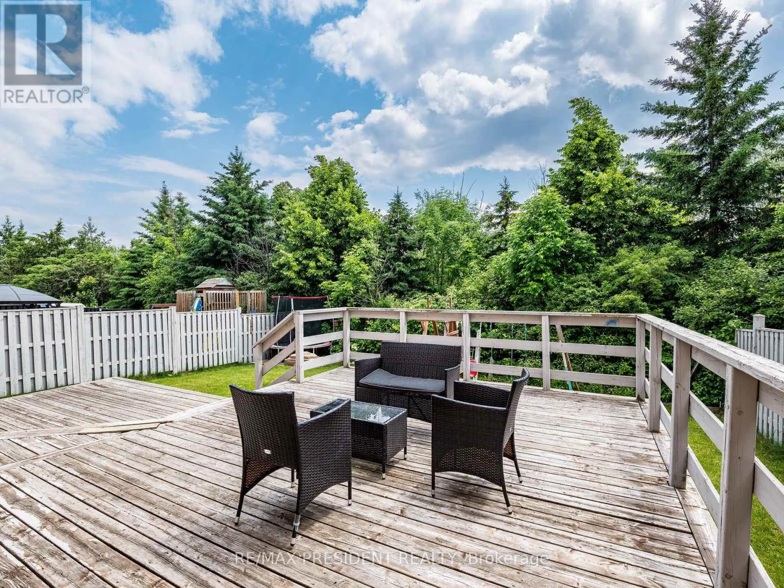 33 BELLEVILLE DRIVE