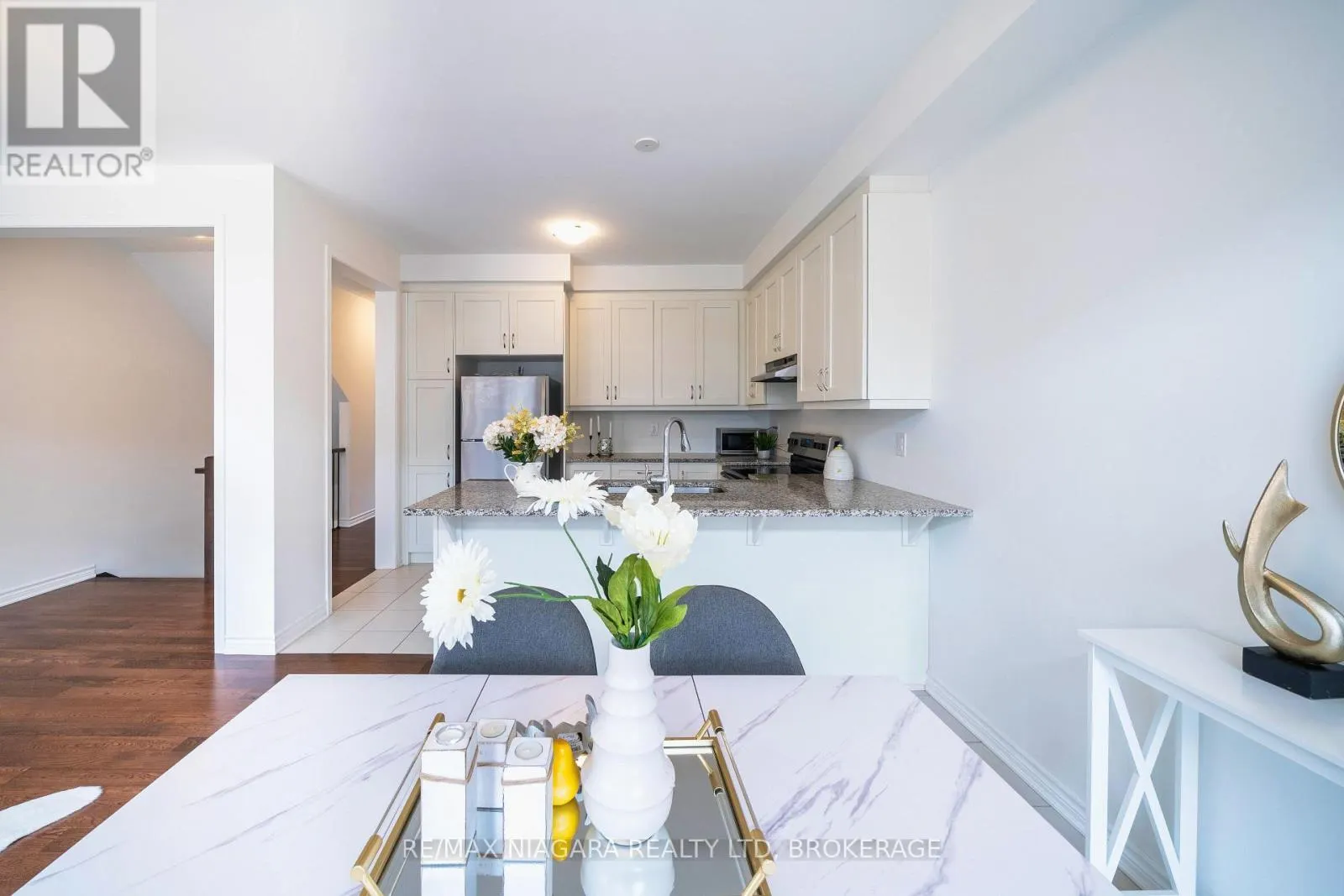 1369 KOBZAR DRIVE