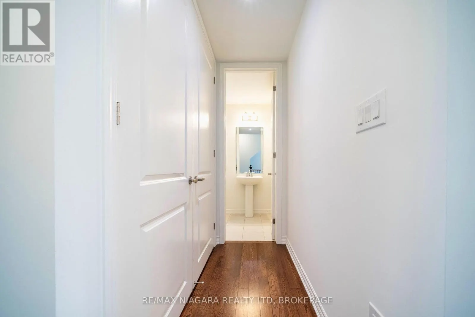 1369 KOBZAR DRIVE