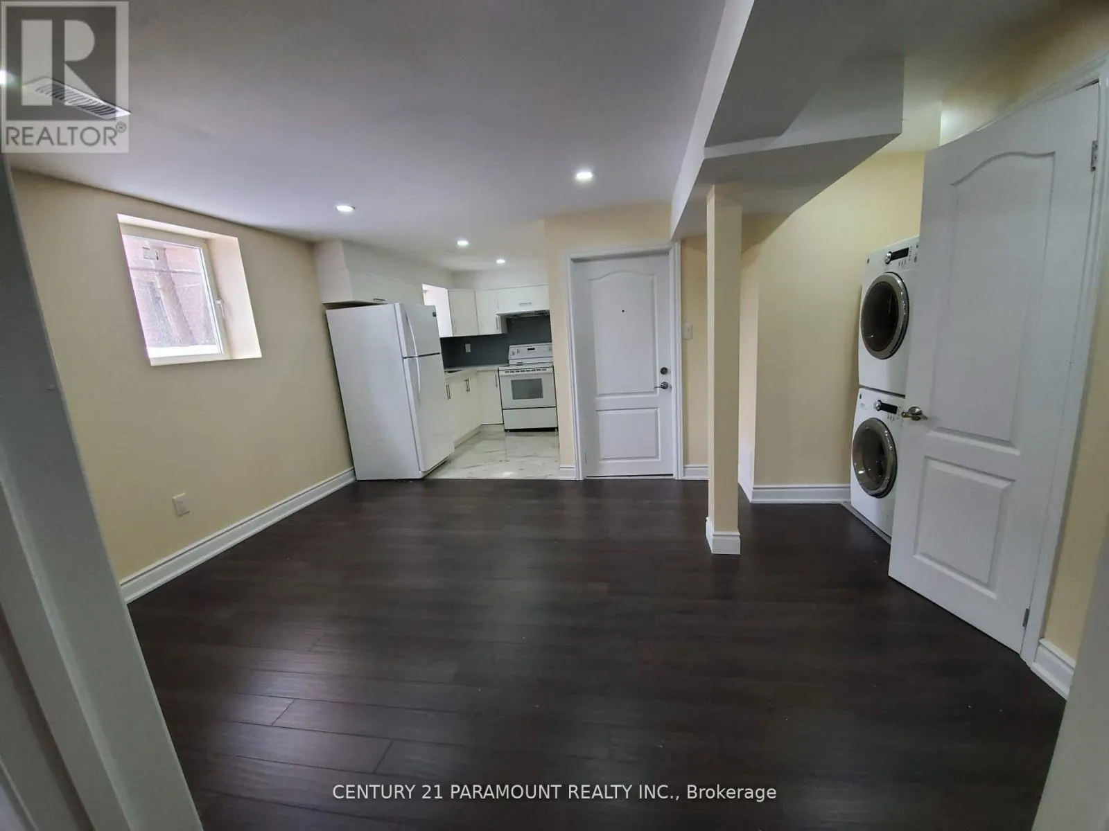 4 BEECHWOOD CRESCENT