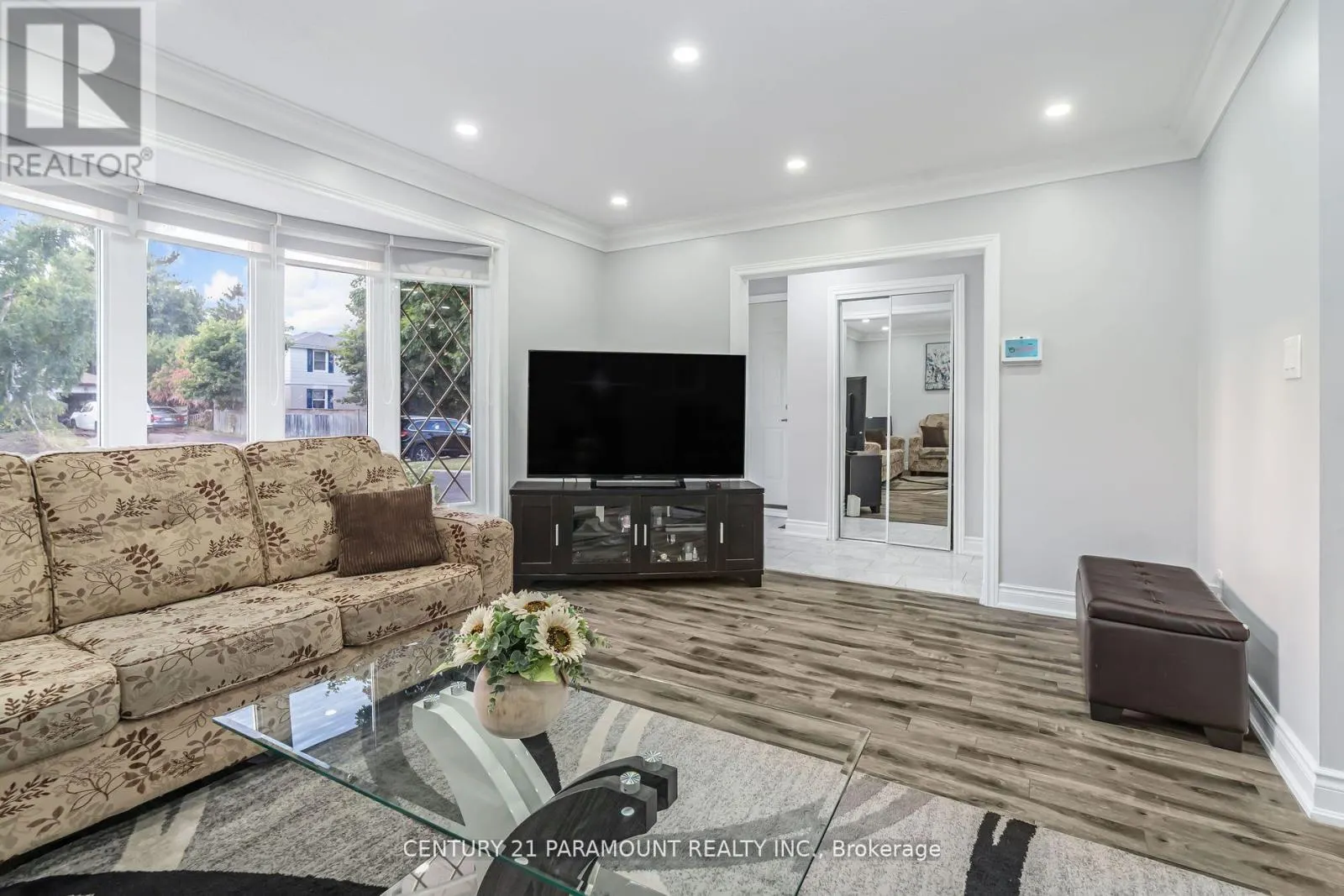 4 BEECHWOOD CRESCENT