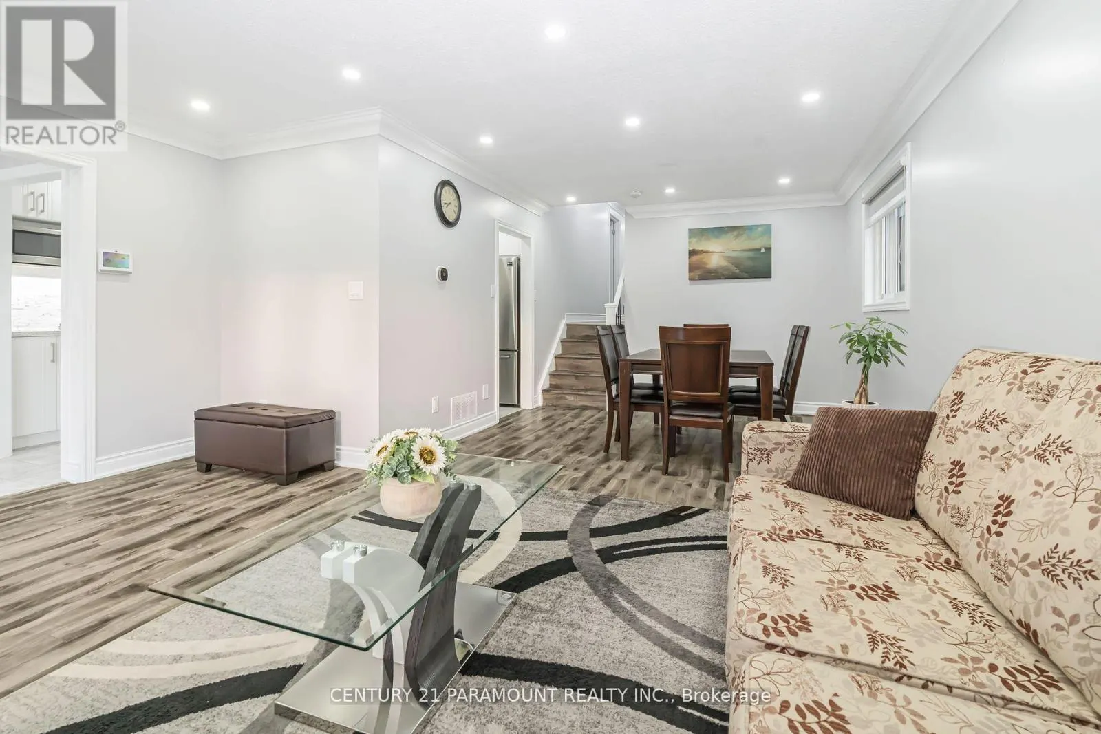 4 BEECHWOOD CRESCENT