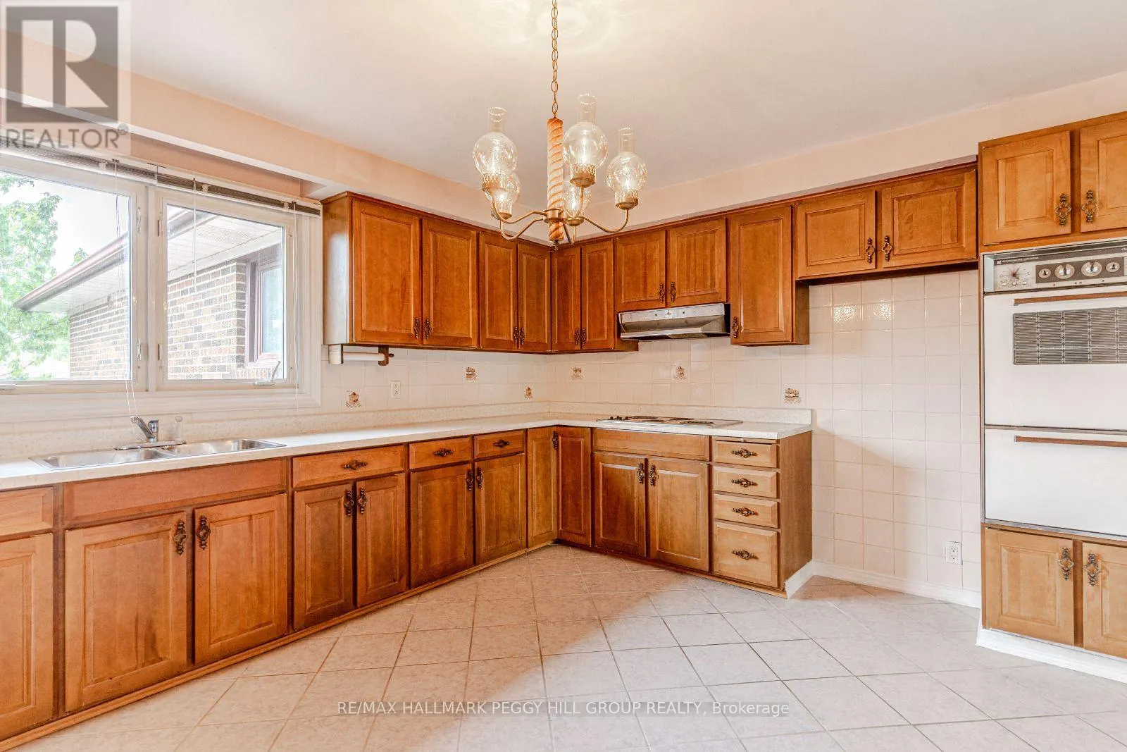 39 FRITH ROAD