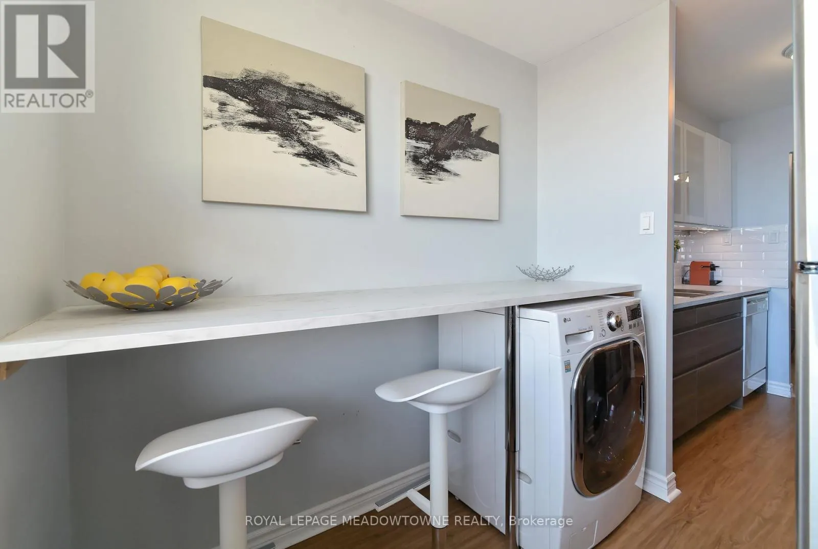 609 - 966 INVERHOUSE DRIVE
